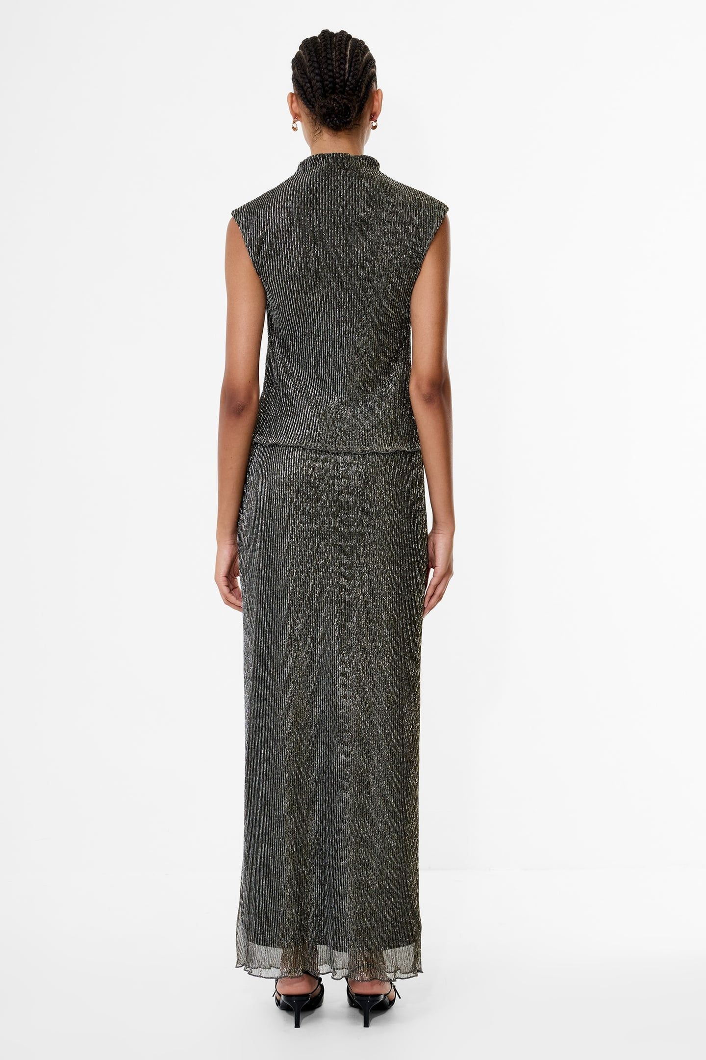 TAMY LUREX PLISSE SLVLSS TOP BLACK GOLD 3
