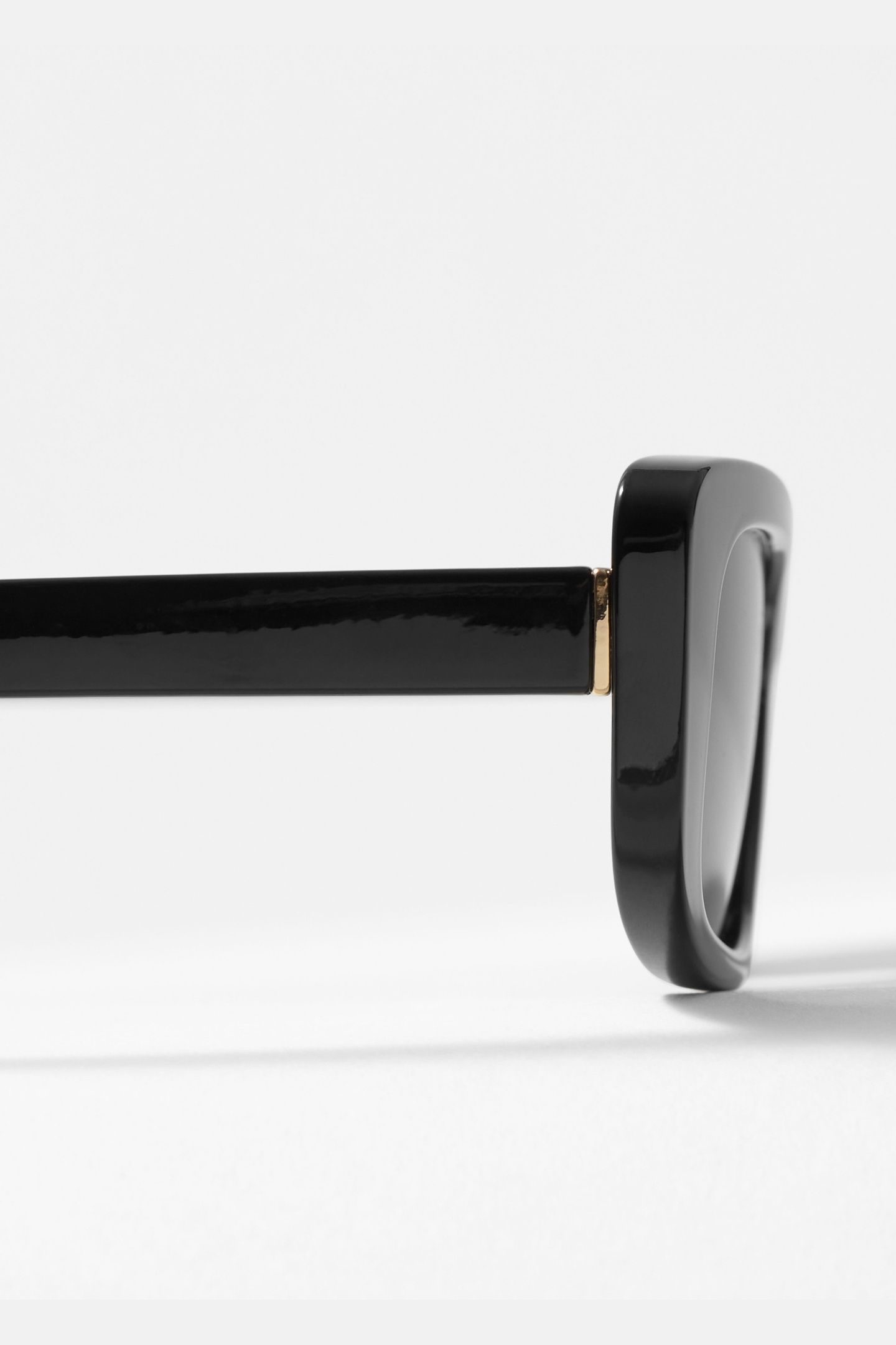 ATHENA SUNGLASSES BLACK 2