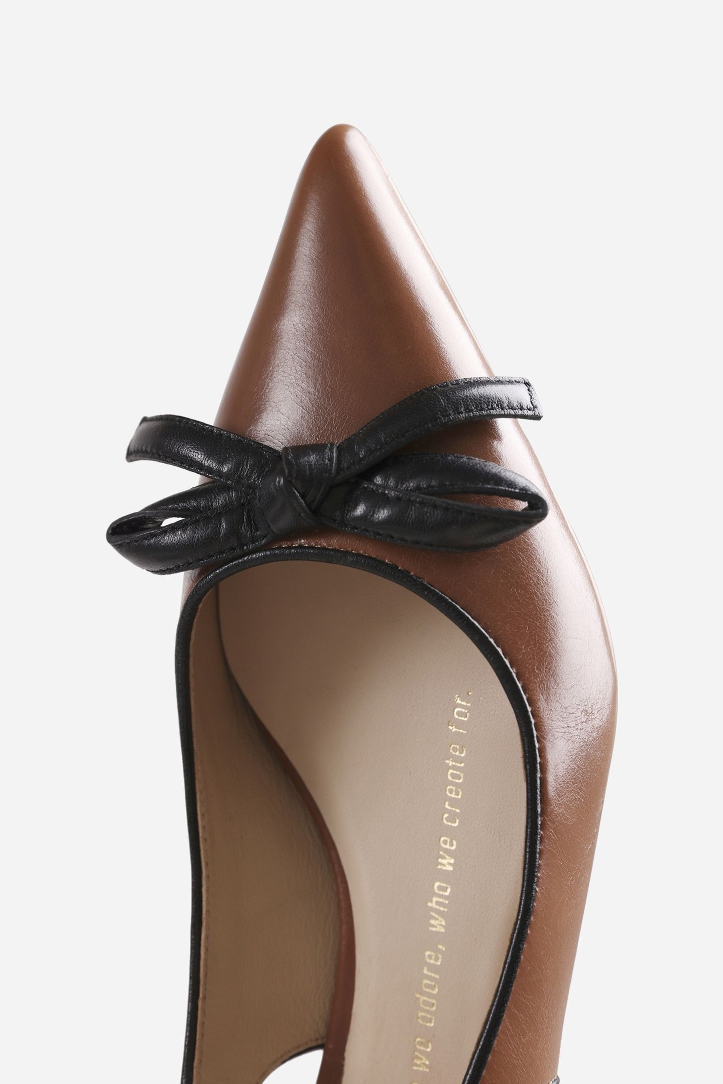 NEW-FABIA DRESS SHOE MOCHA MOUSSE/BLACK 5