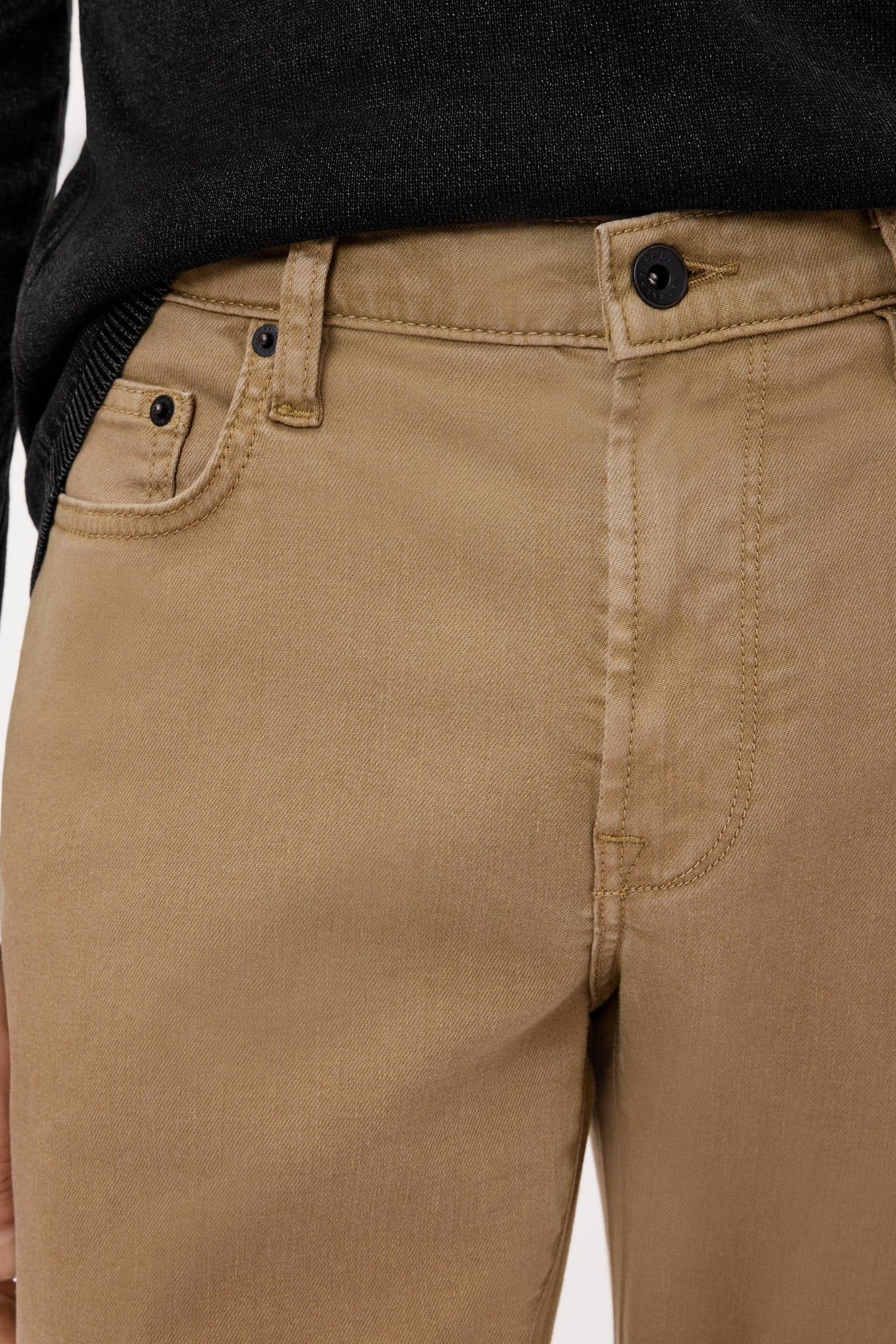 J702 - SLIM FIT CAMEL 3