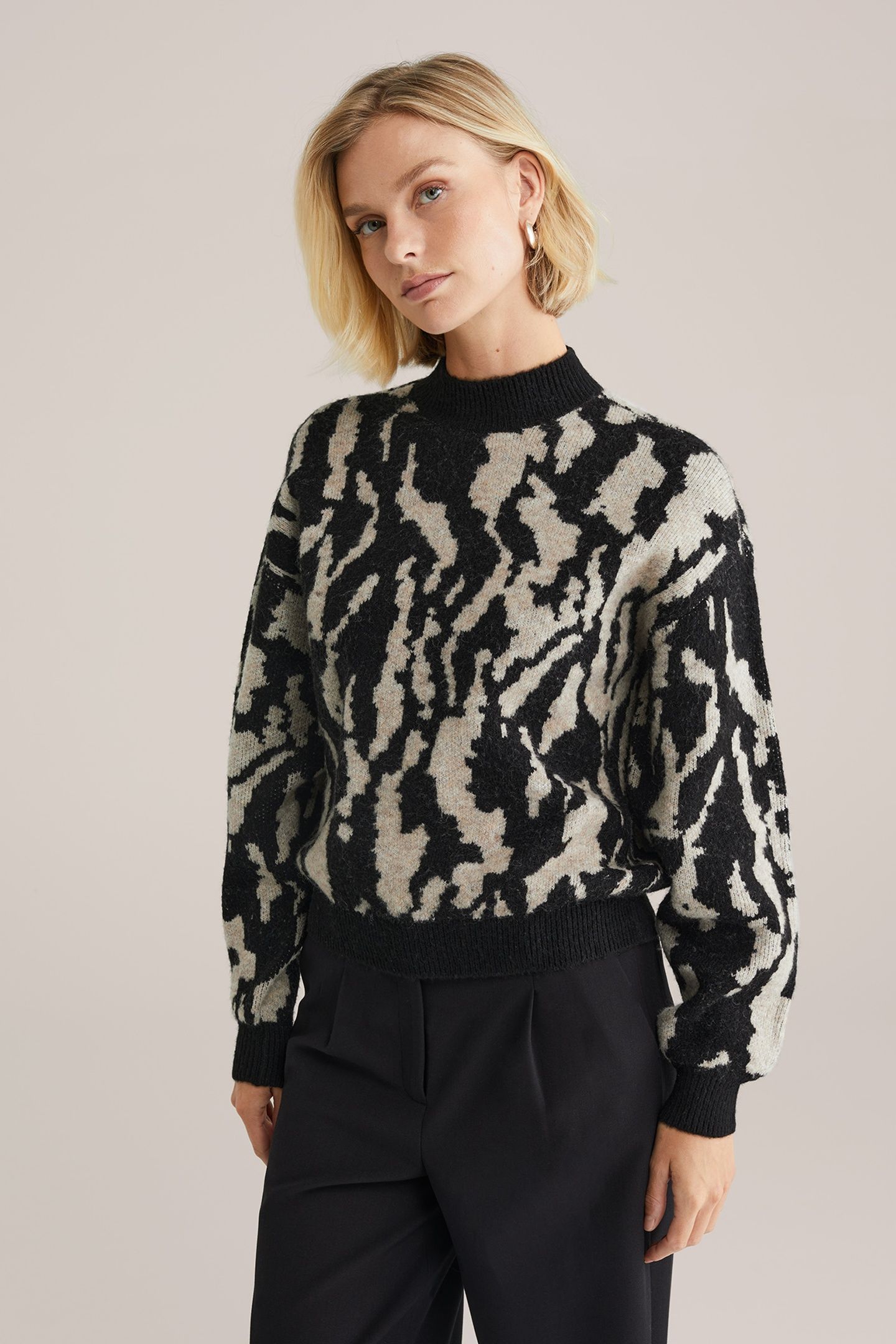 KNITTED PULLOVER BLACK 2