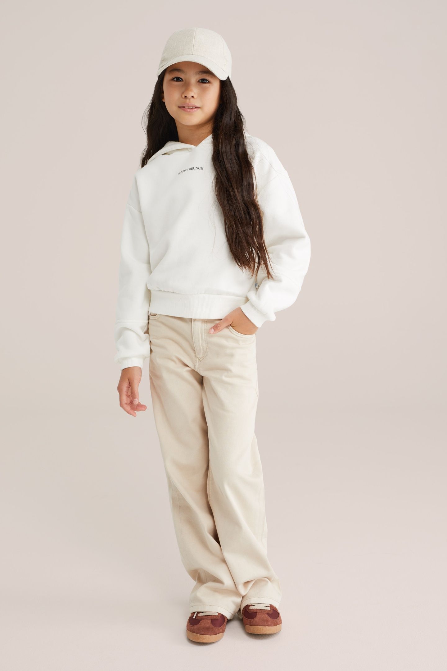 SWEATER WHITE 2