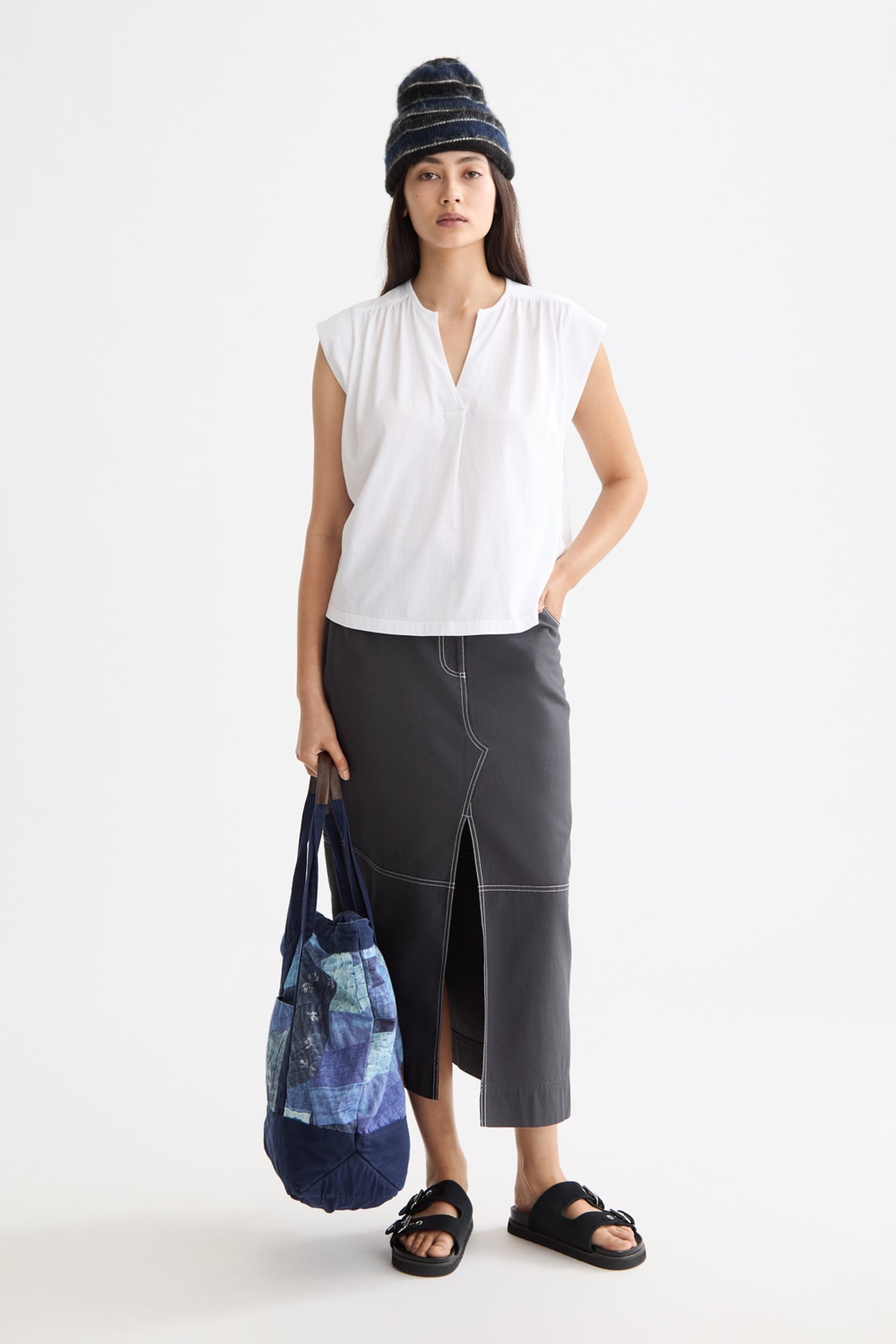 DRAPEY V-NECK T-SHIRT OPTIC WHITE 1