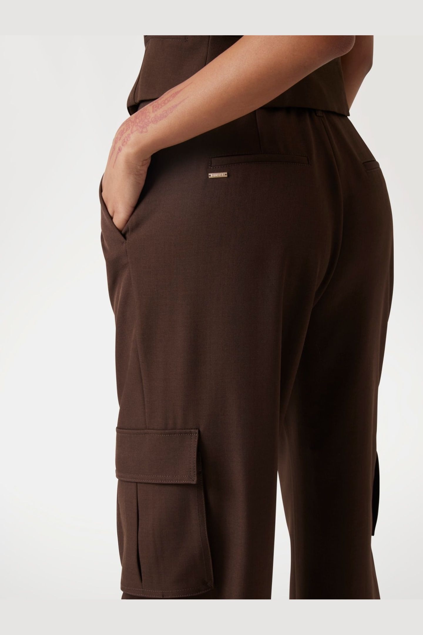 GUESS ECO MATEA PERFECT CARGO REGAL BROWN MULTI 1