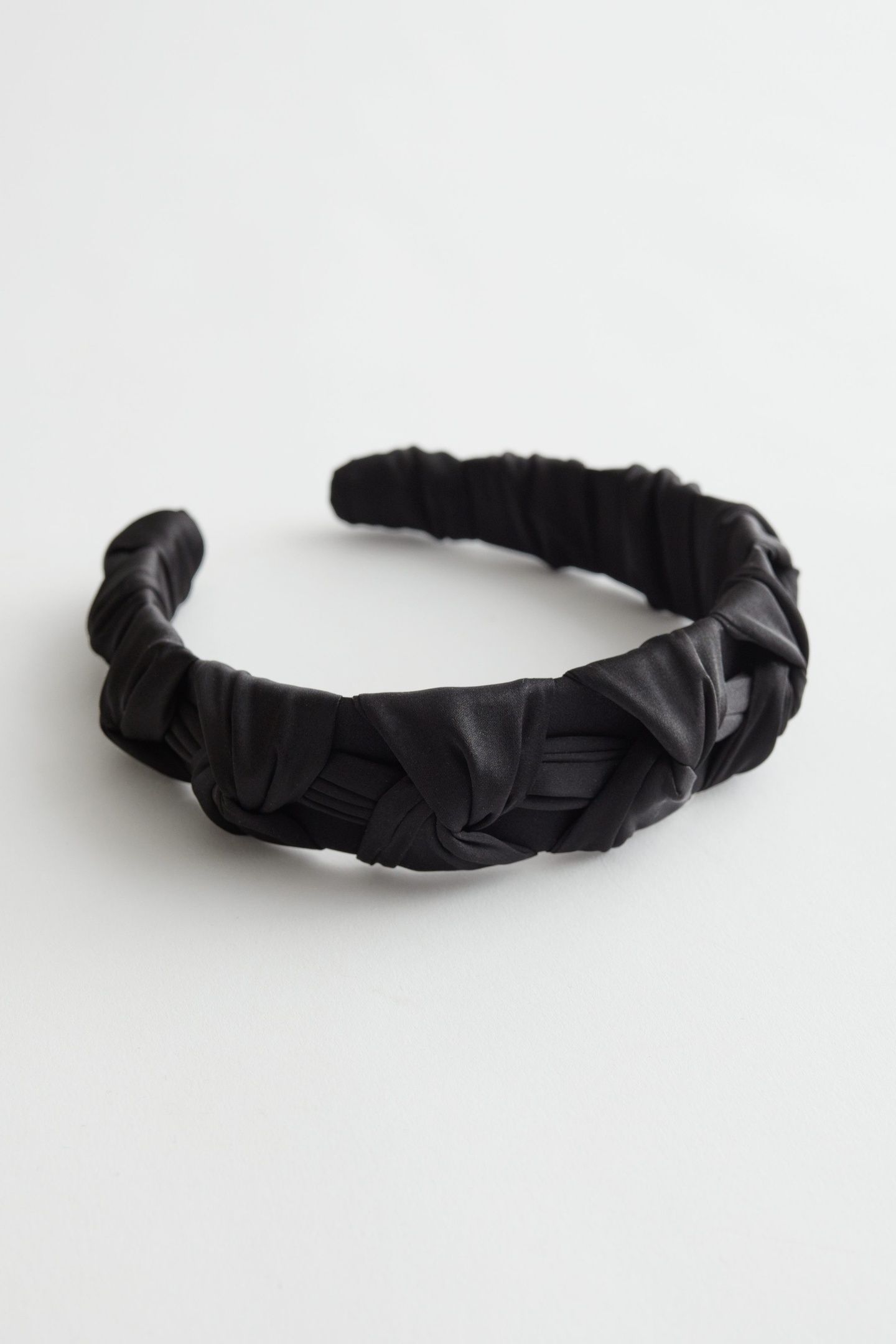 LA CAMILLA ALICEBAND BLACK 3
