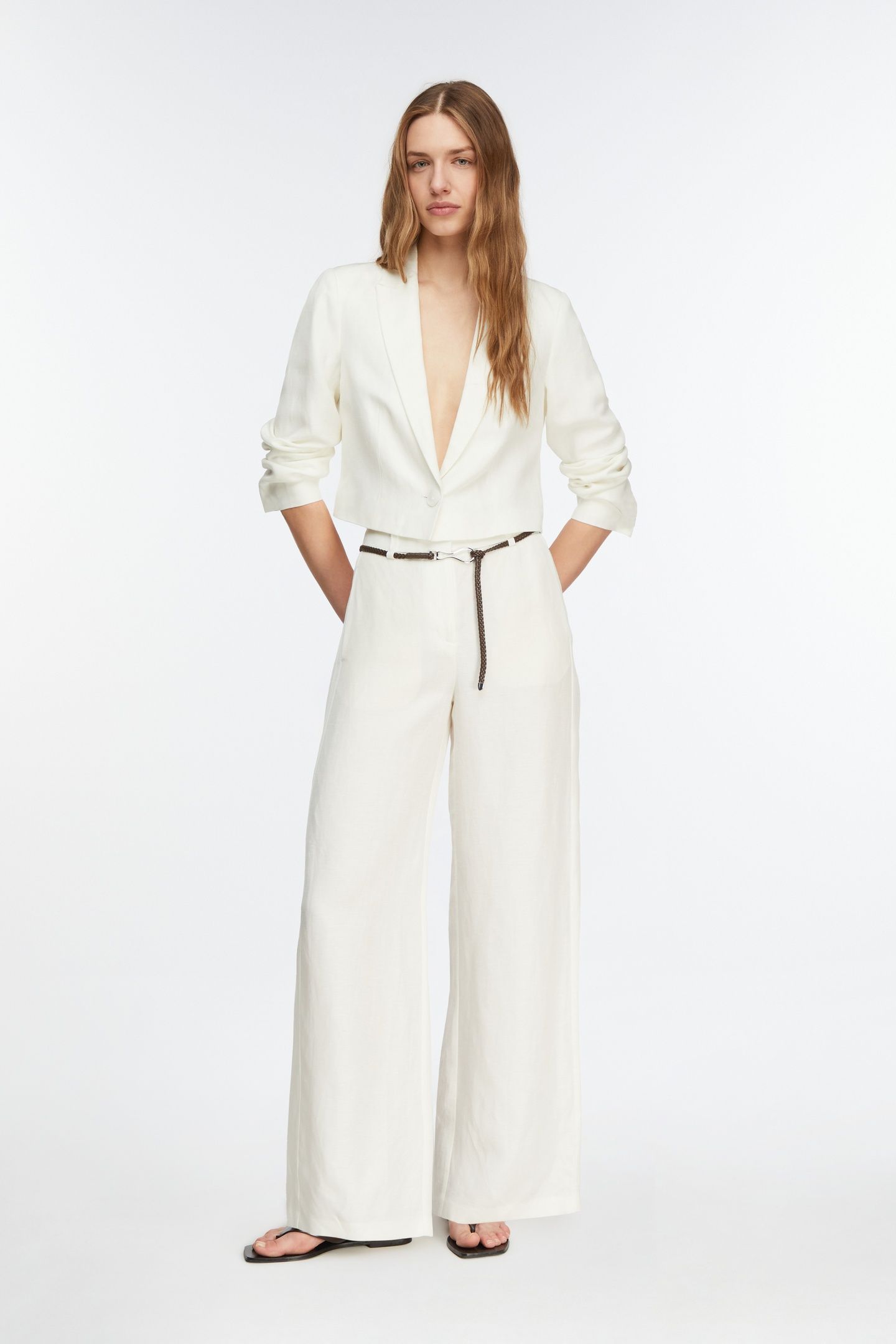 COMMA JACKETS INDOOR WHITE 2