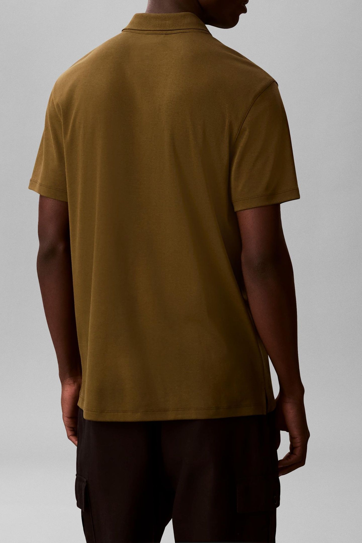 SS SUPIMA CHEST EMB TEE CRUDE GREEN 3