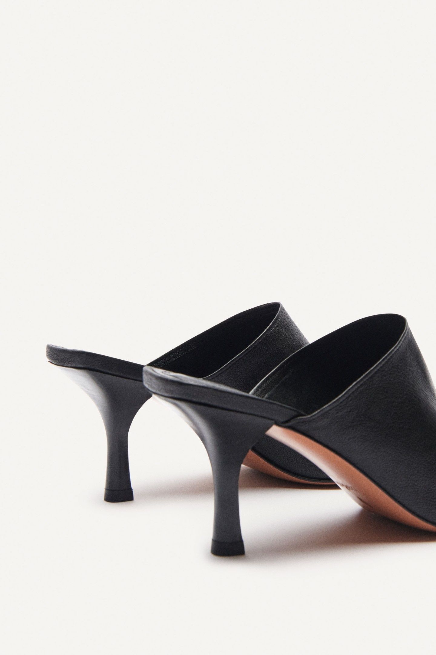 MULES COOKIE NOIR 4