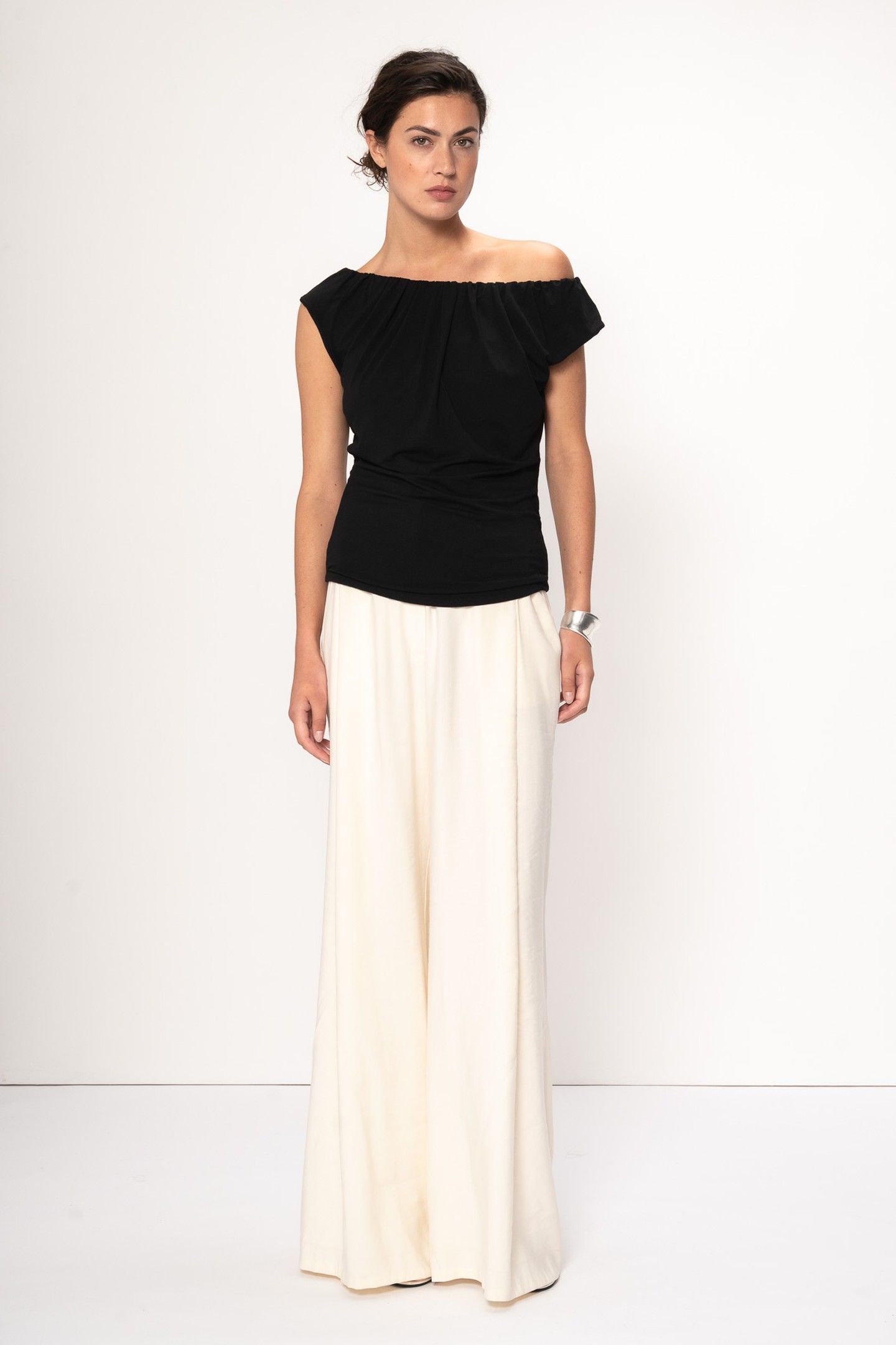 NIA TOP BLACK 2