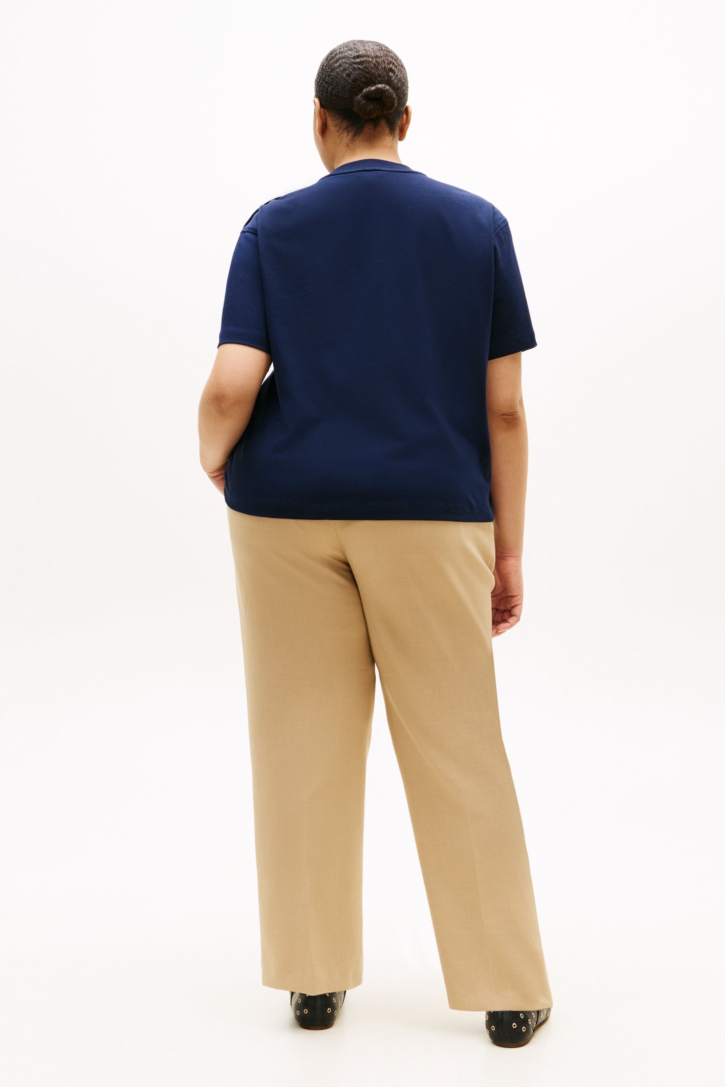 CRV GOLD BUTTON SCRIPT T-SHIRT DARK NIGHT NAVY 2