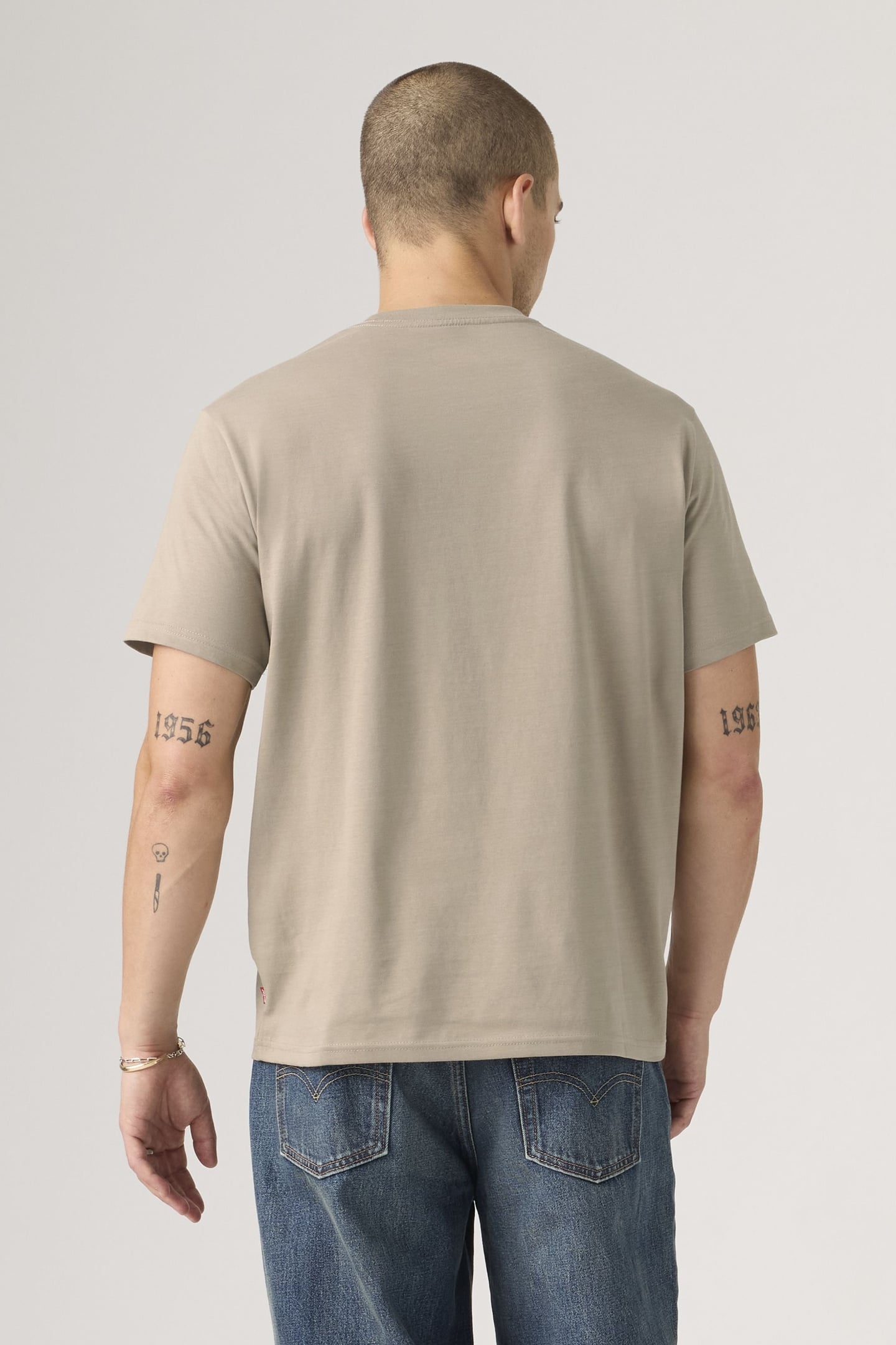 GRAPHIC VINTAGE TEE 4