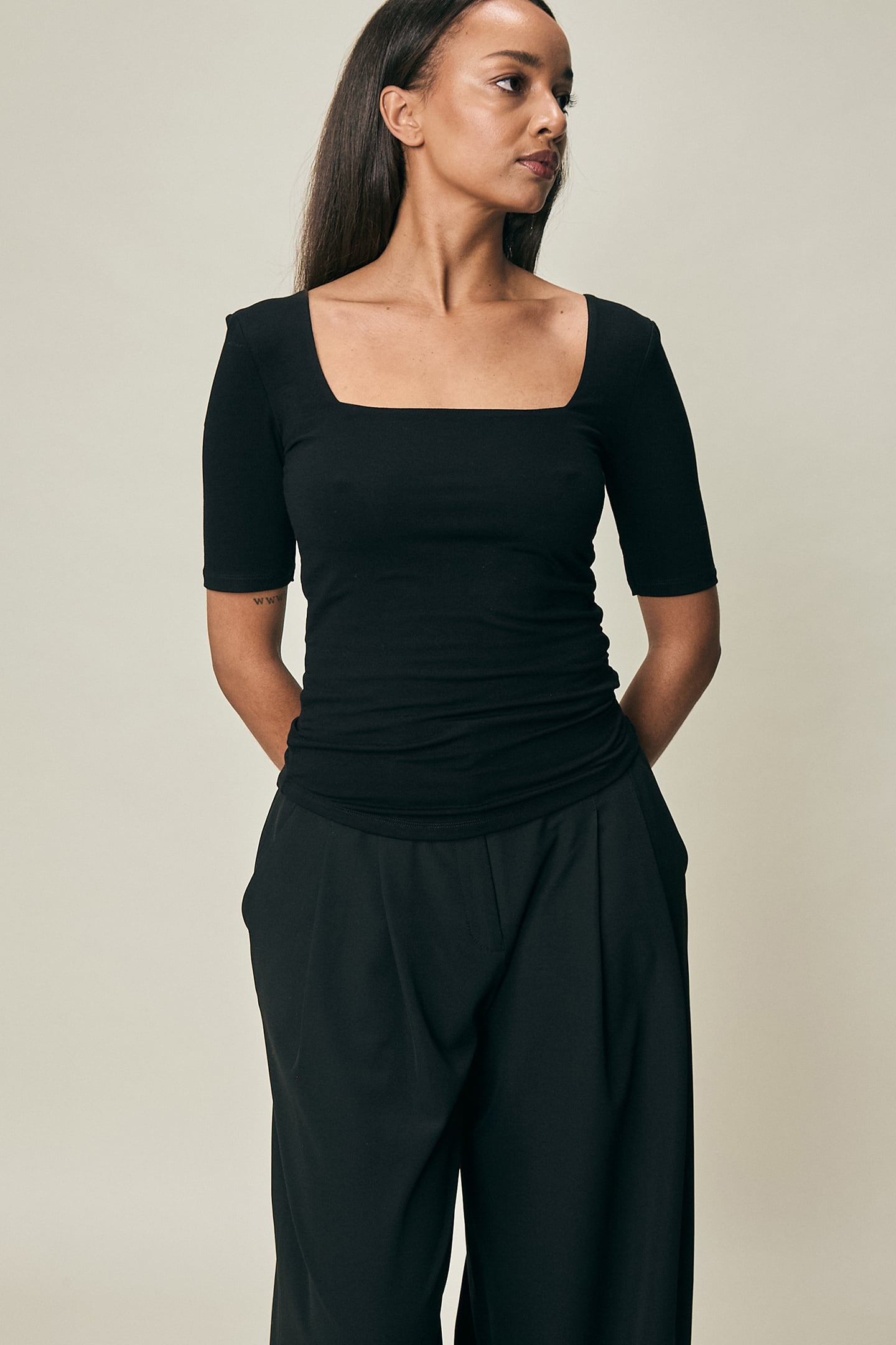 OLEA TOP BLACK 1