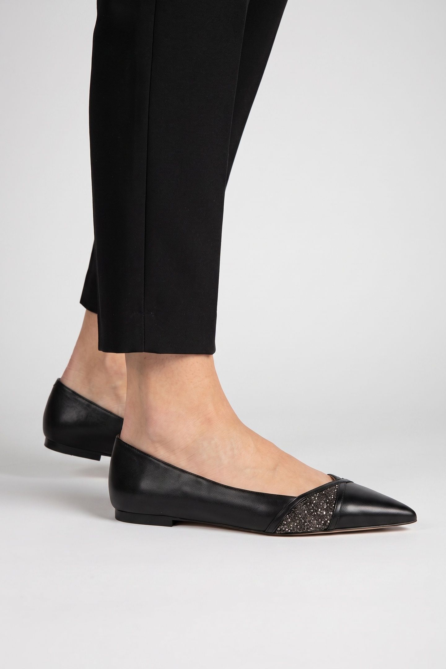 DIANE CRYSTAL POINTED BLACK 3