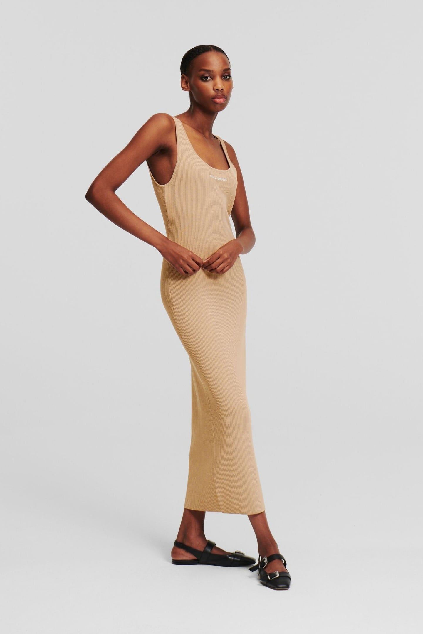 SLEEVELESS RIB KNIT DRESS NOMAD 7