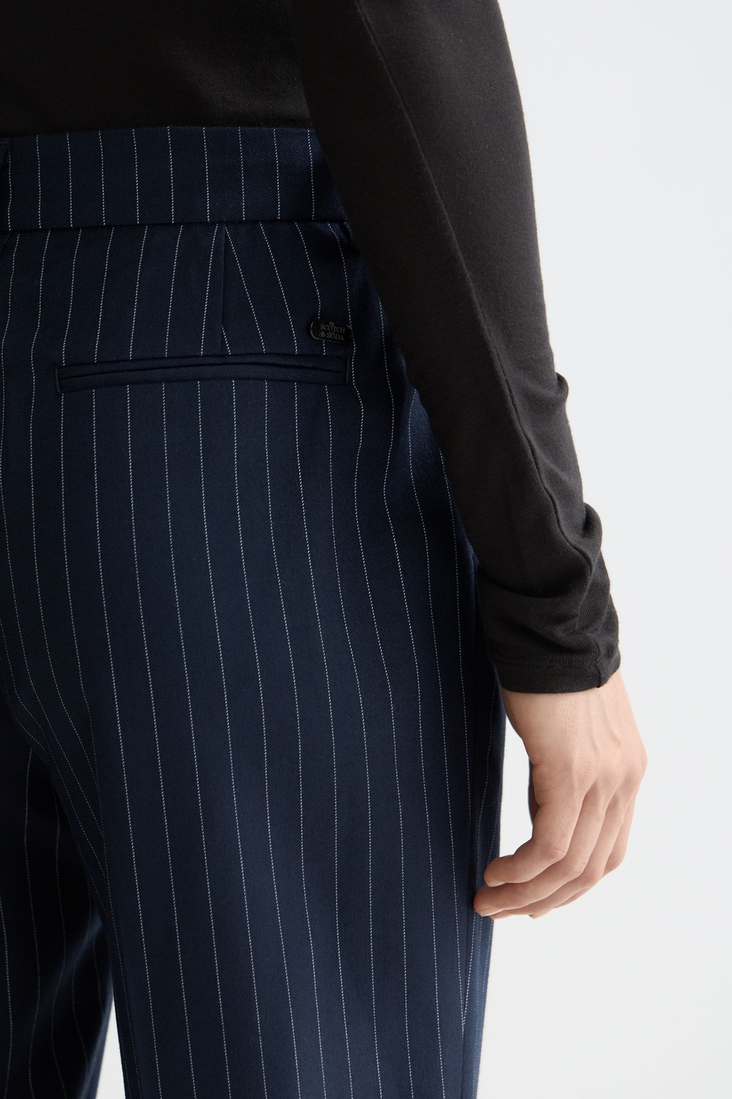 LOWRY PANT NIGHT BLUE PINSTRIPE 5