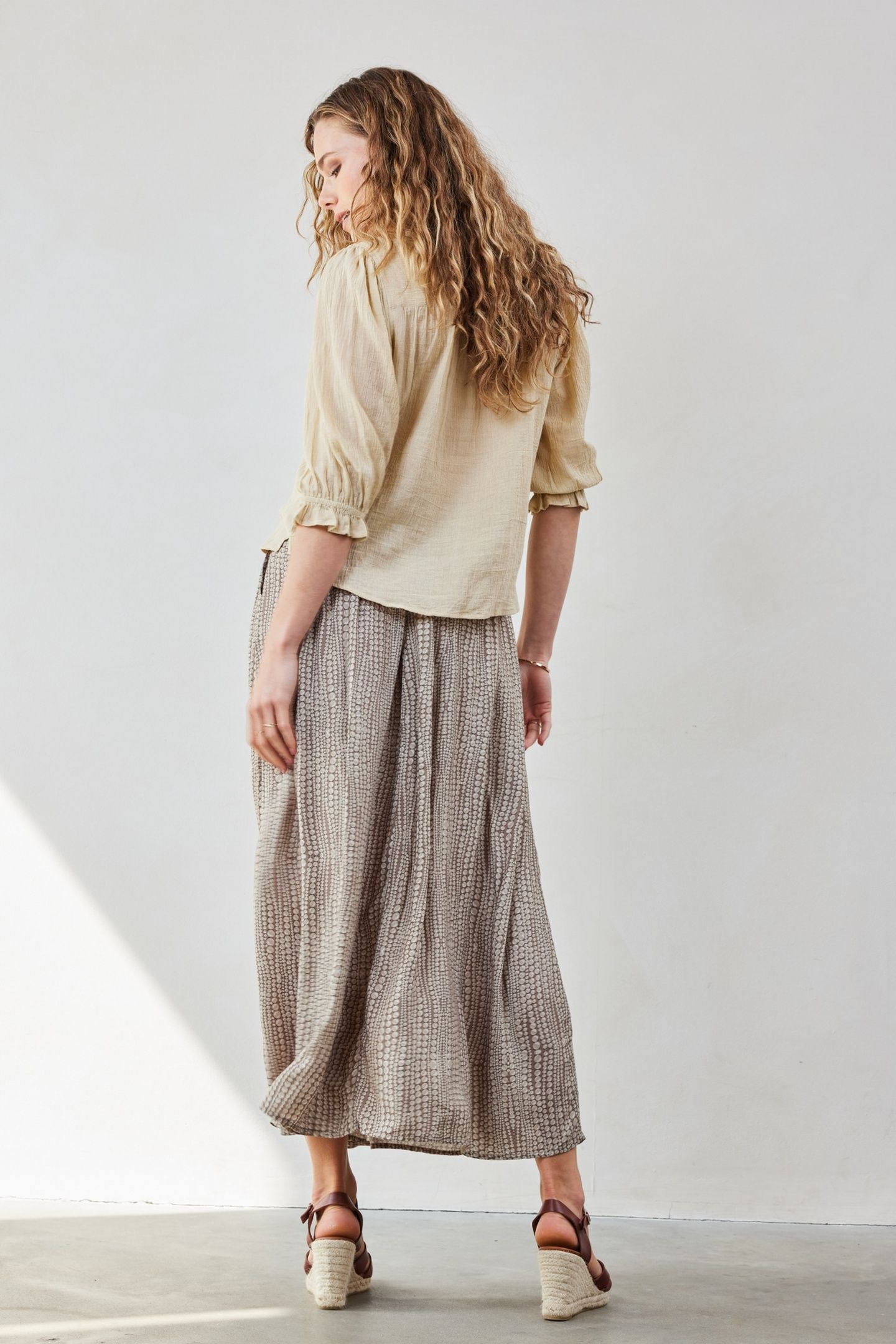 SKIRT GLOSS EMBRO SAND WITH JOY PRINT 3