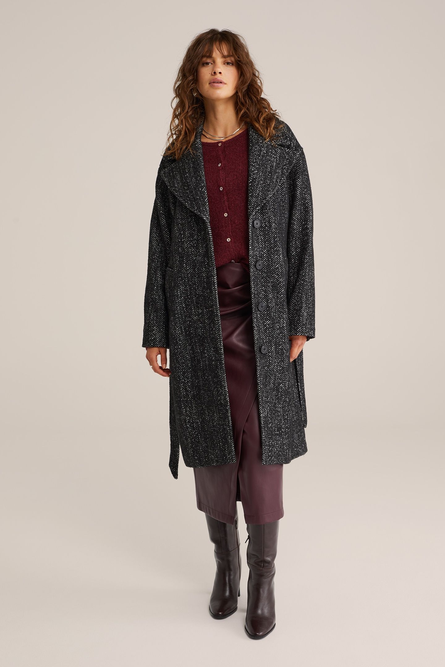 COAT BLACK 2