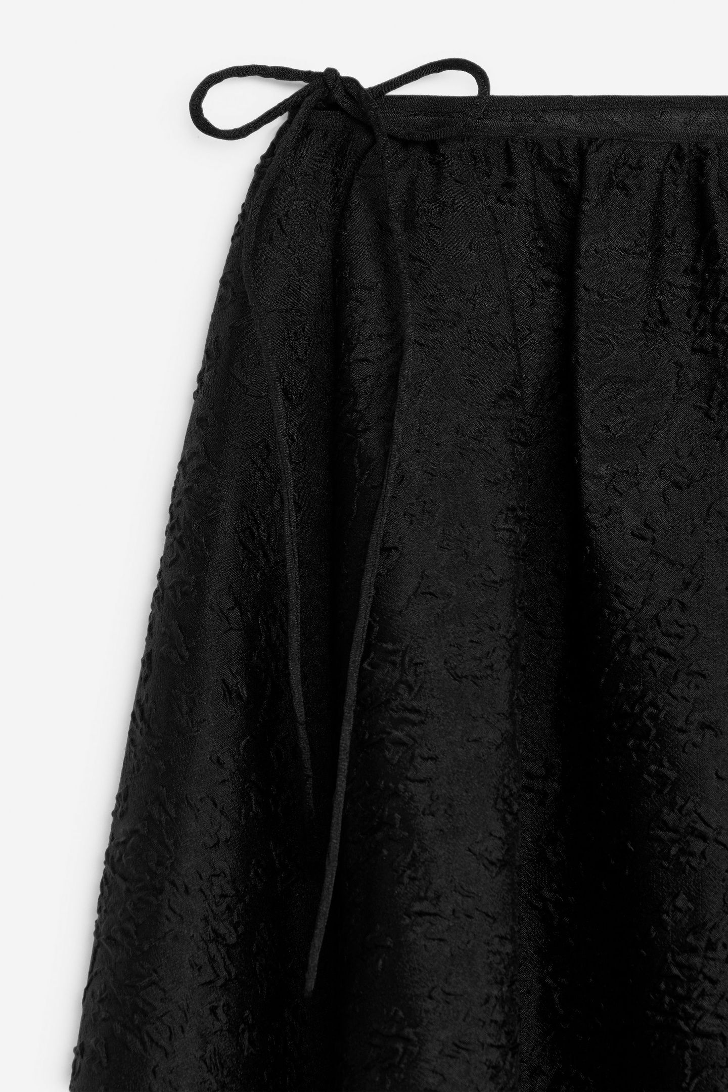 TACI BROCADE SKIRT BLACK 4