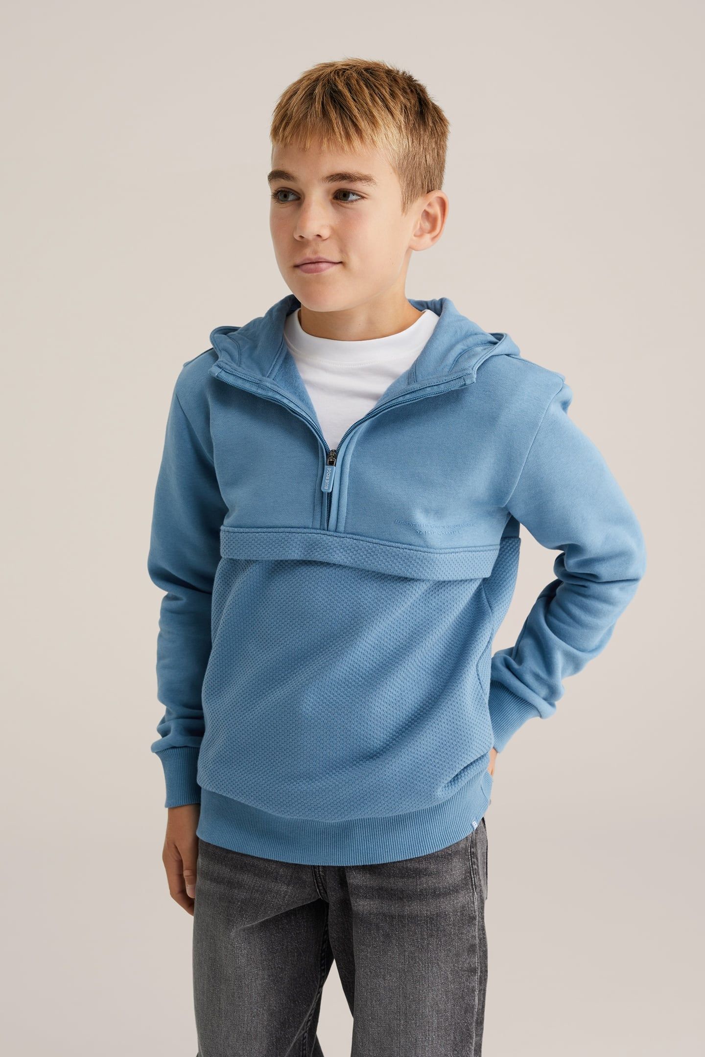 HALFWAY ZIPPER BLUE 2