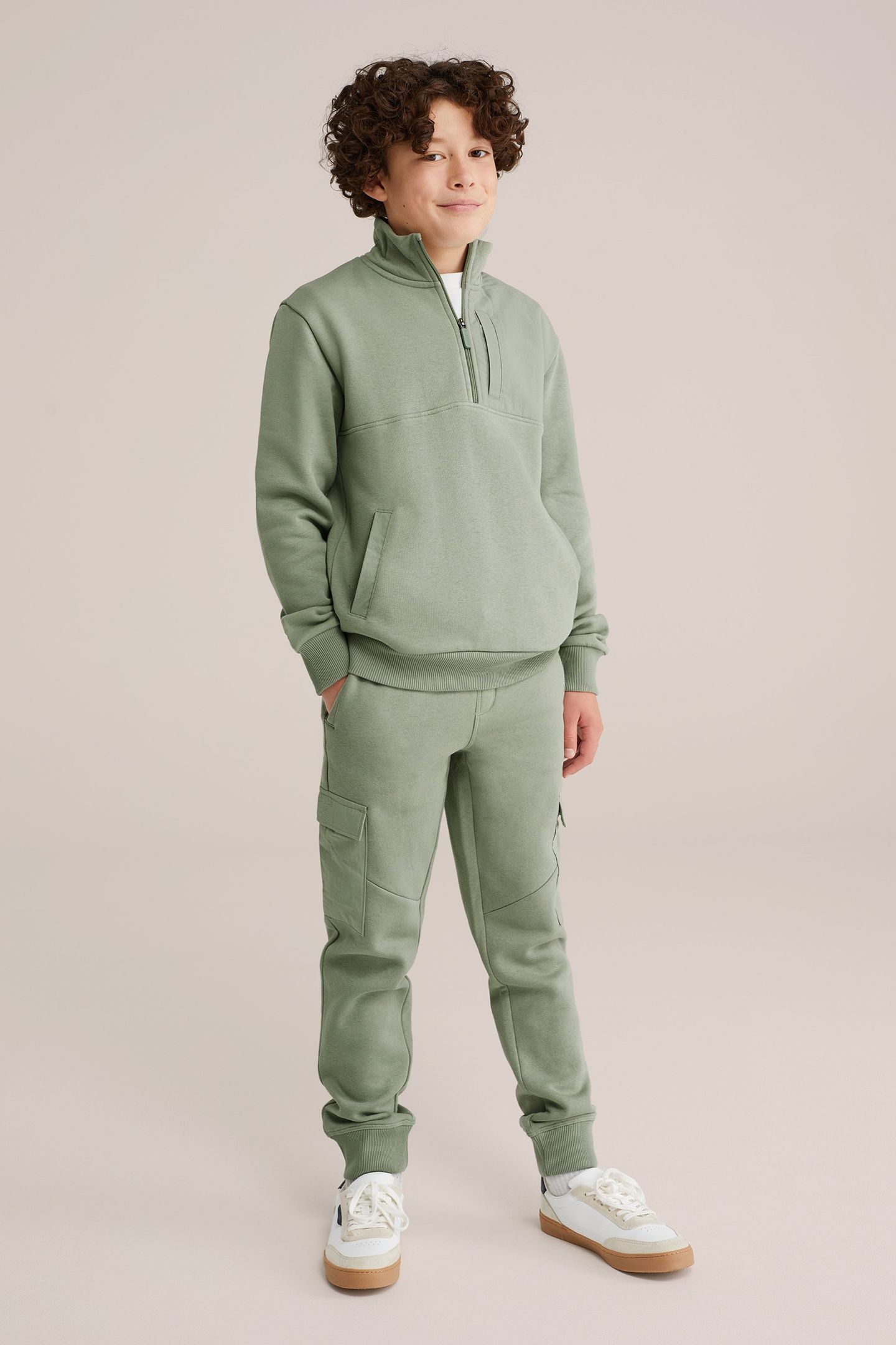 HALFWAY ZIPPER LIGHT GREEN 2