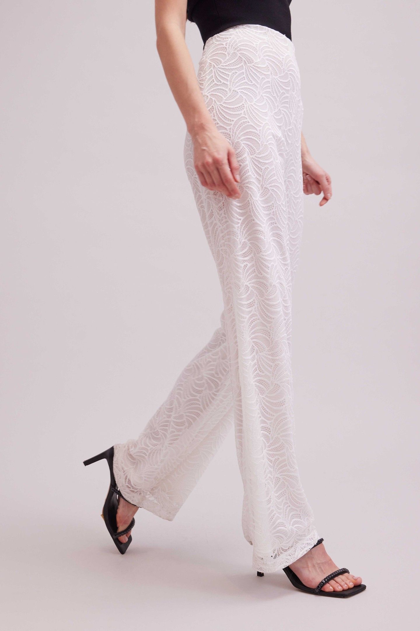 COROLLE WHITE 4
