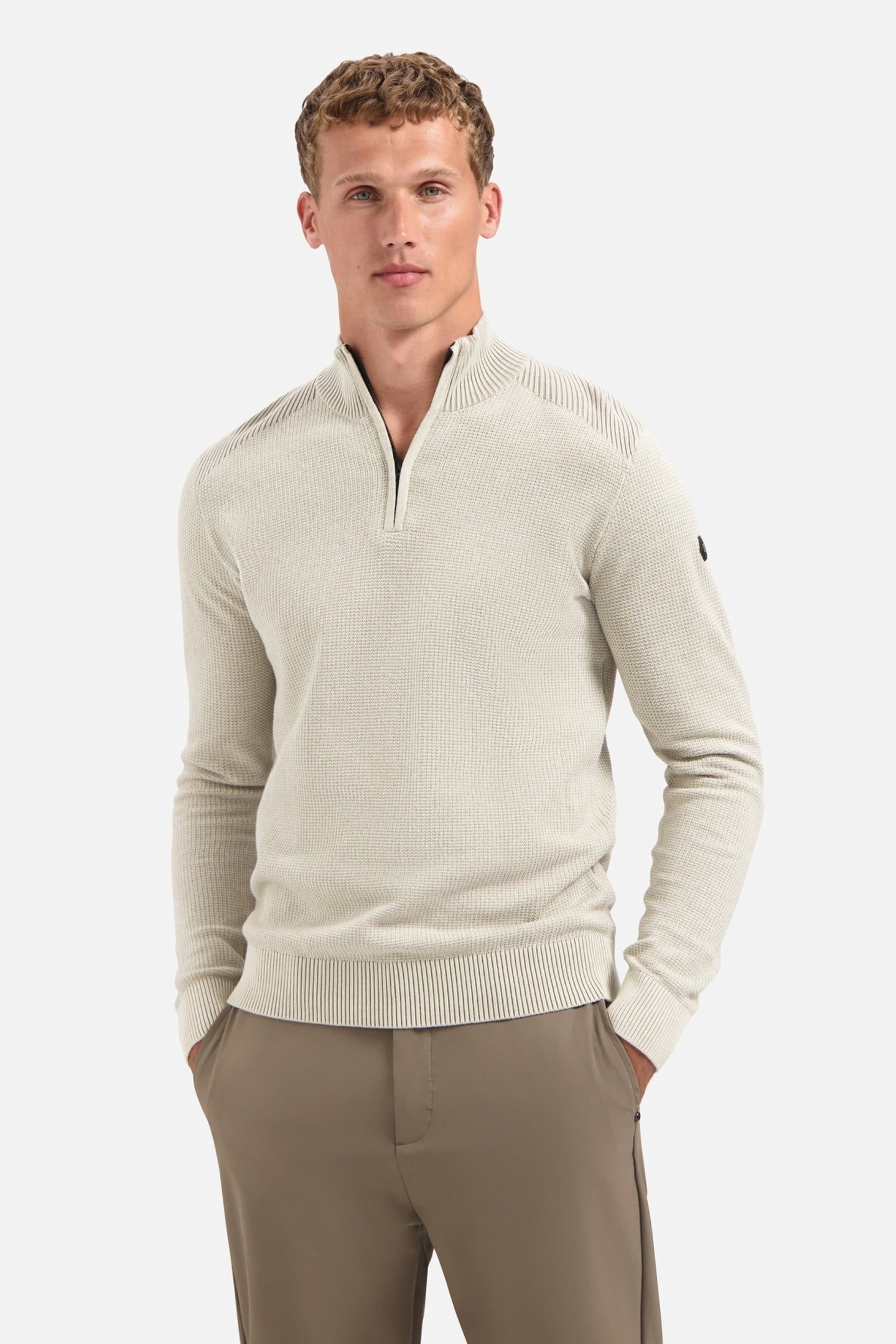 PULLOVER HALF ZIP PLATED STRUCTURE KNIT KIT 1