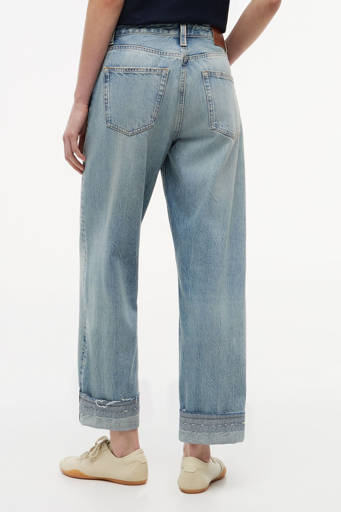 LAYLA HIGH RISE SLIM STRAIGHT DENIM LIGHT 3