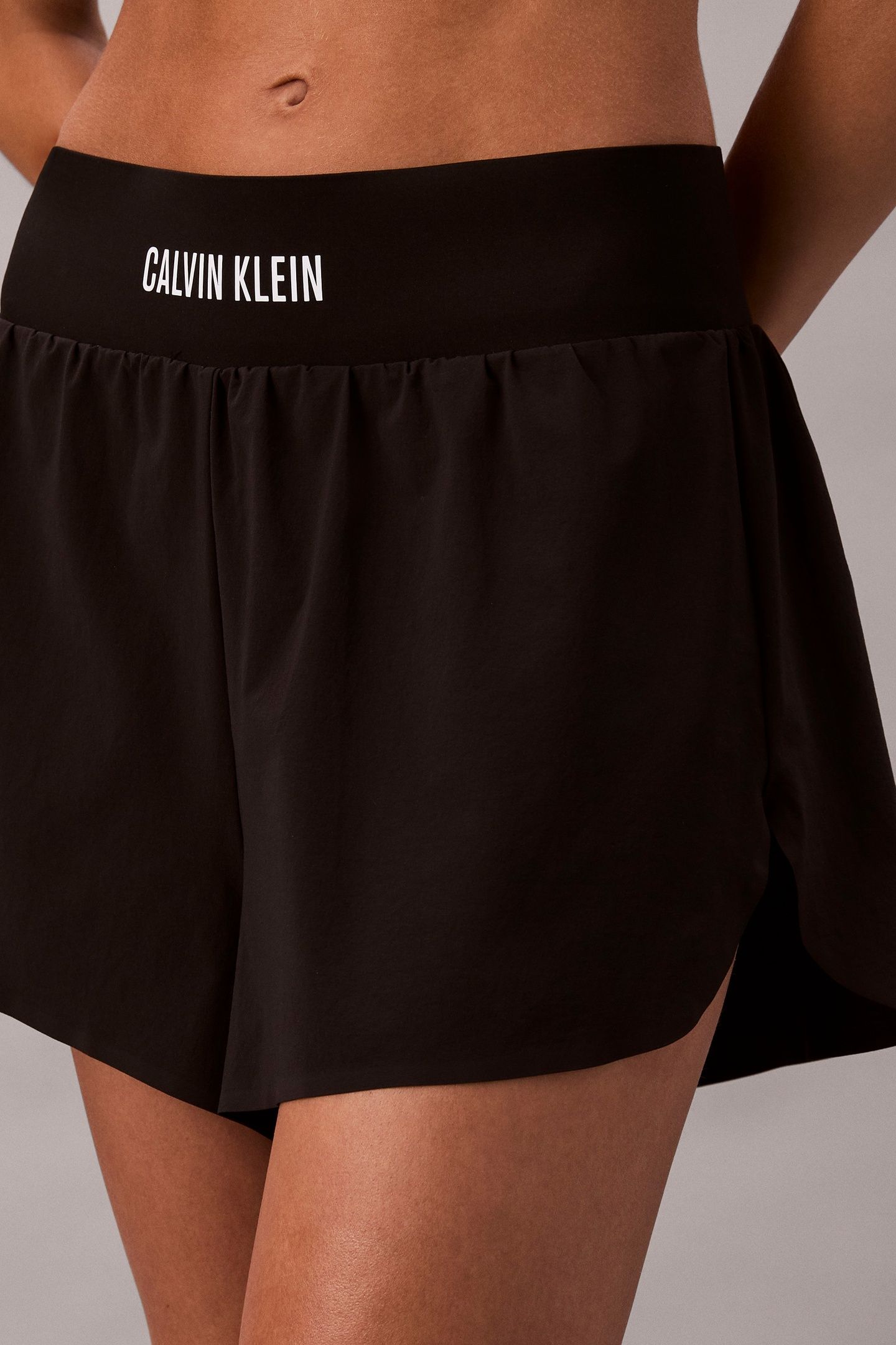 INTENSE POWER SHORTS BLACK 7
