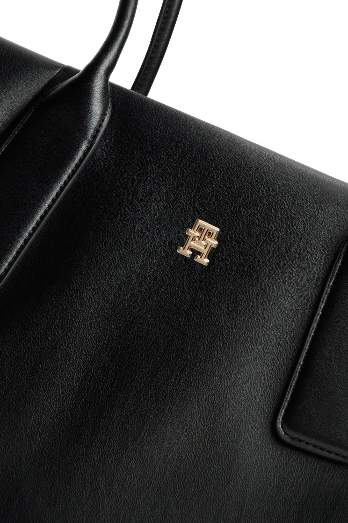 ESSENTIAL TOTE BLACK 3