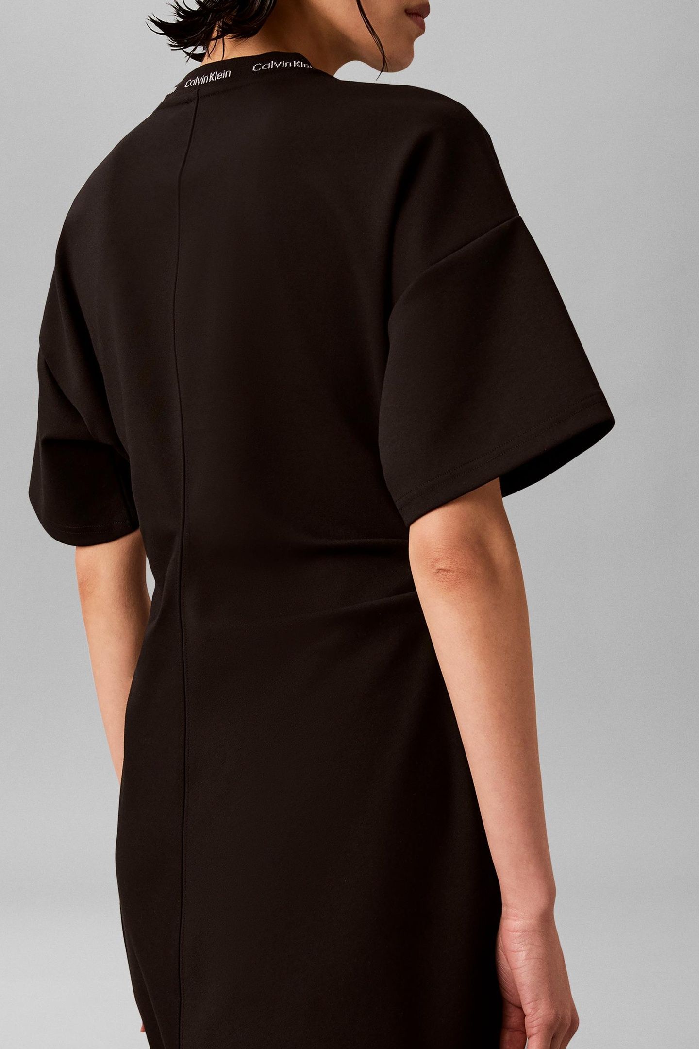 SHORT SLEEVE LOGO RIB INTERLOCK DRESS BLACK 2