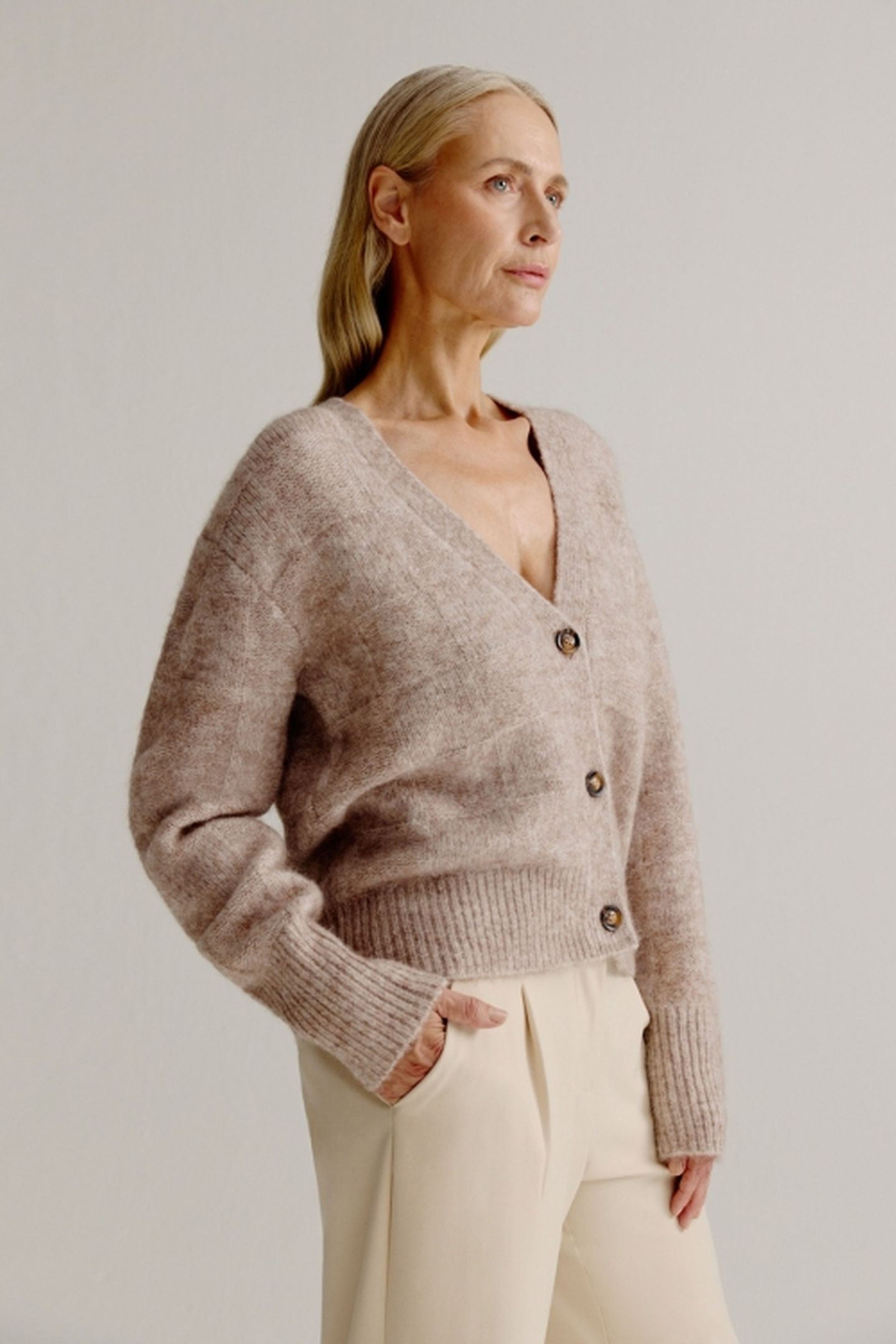 LEA CARDIGAN SAND 1