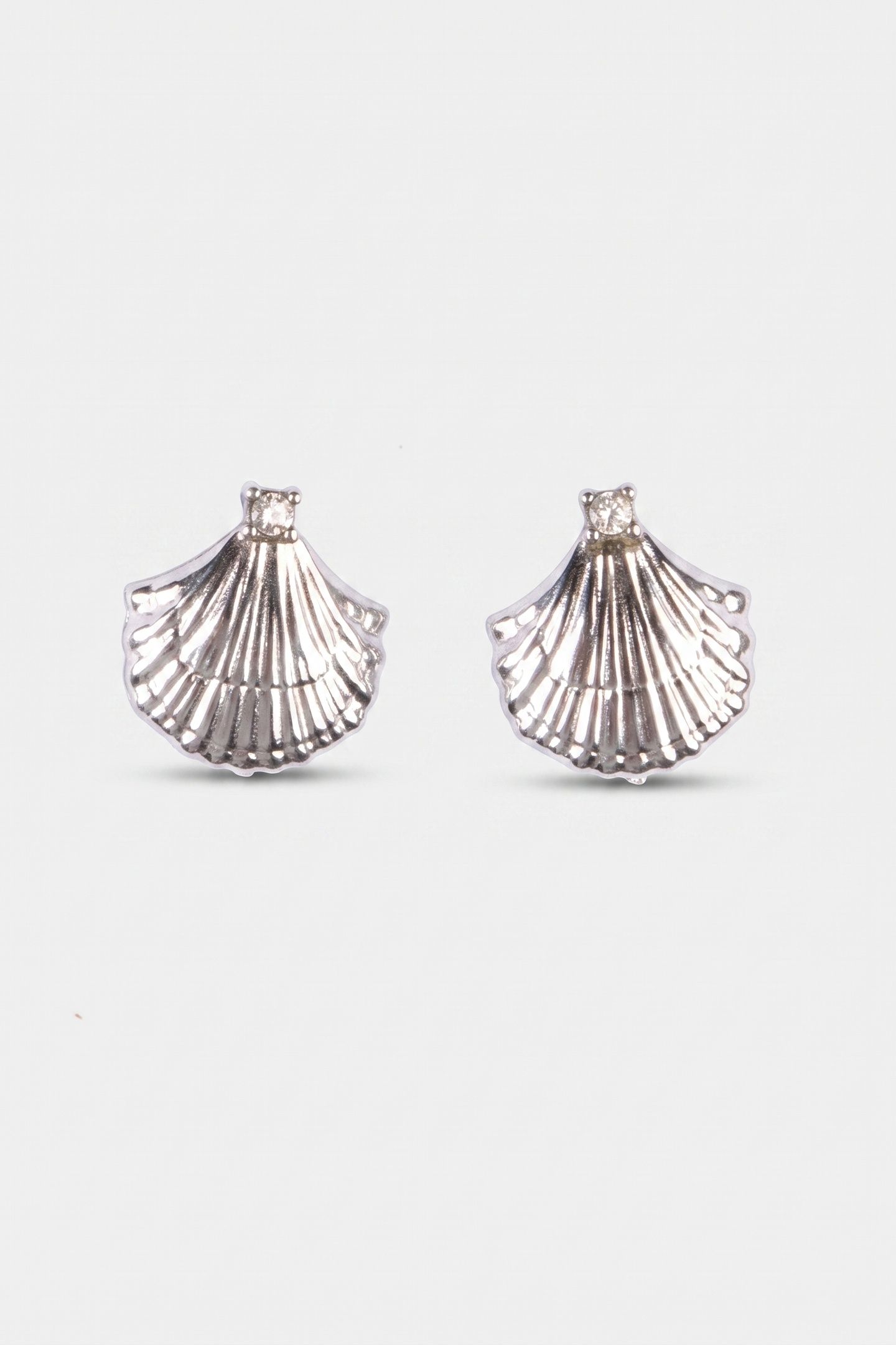 SMALL SHELL OHRRINGE SILVER 3