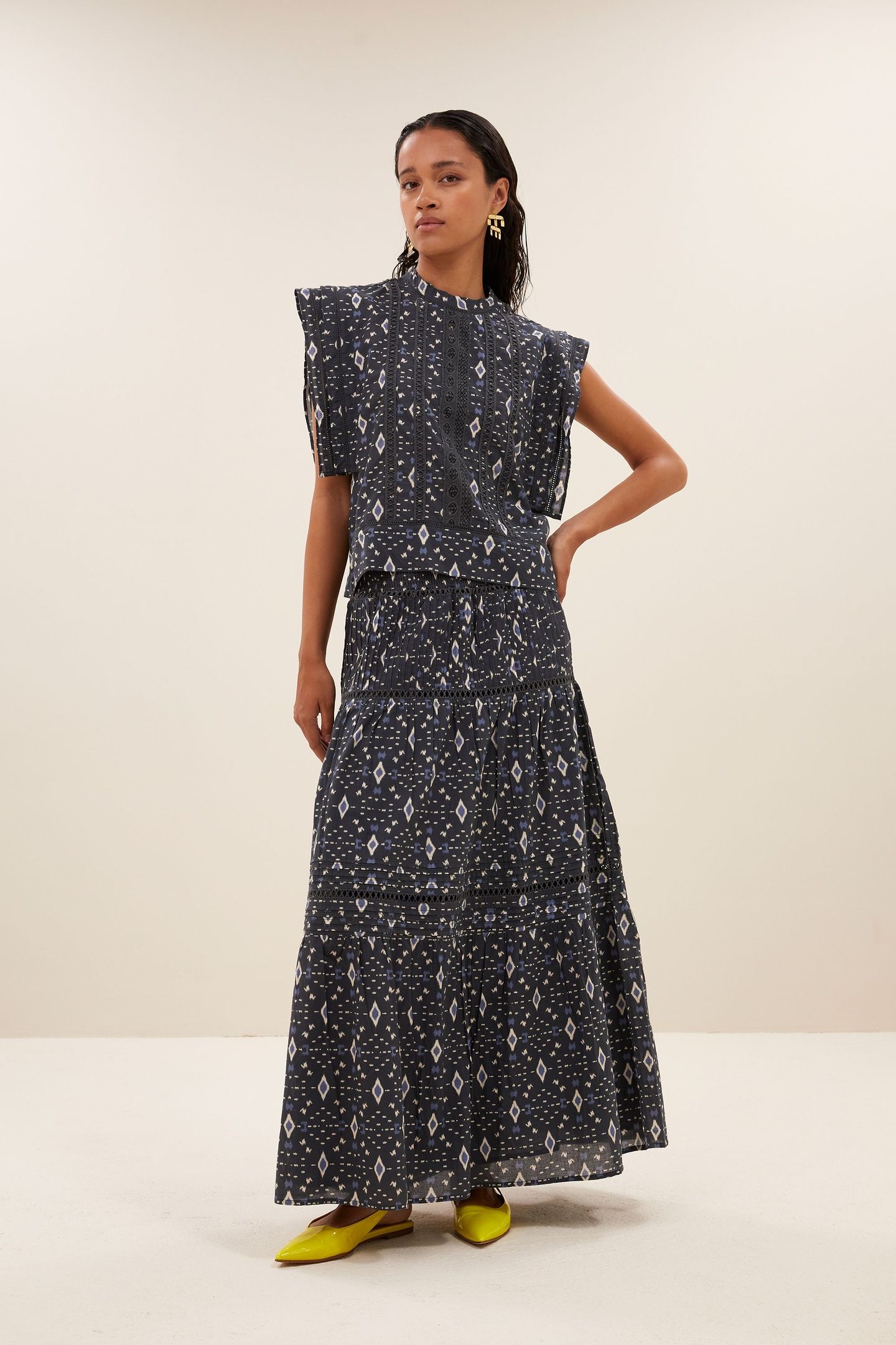 XENA MIDNIGHT IKAT SKIRT MIDNIGHT IKAT 2