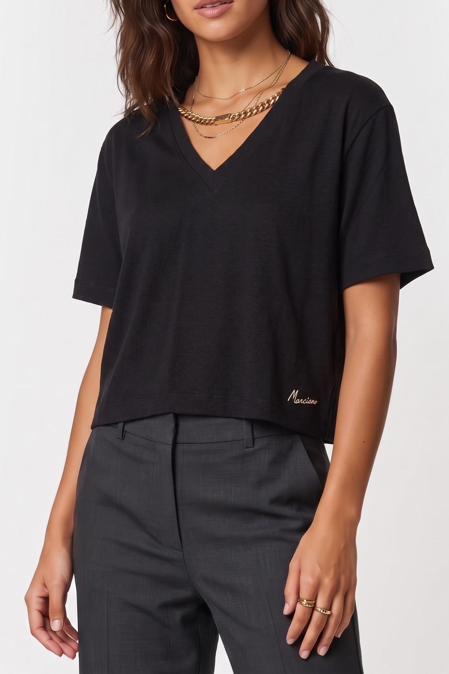 CHRISSY VN WITH CHAI JET BLACK A996 1
