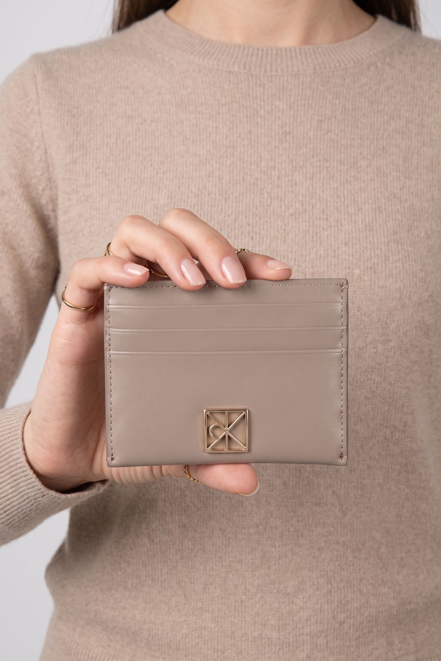 EMBLEM HARDWARE CARDHOLDER DESERT TAUPE 4