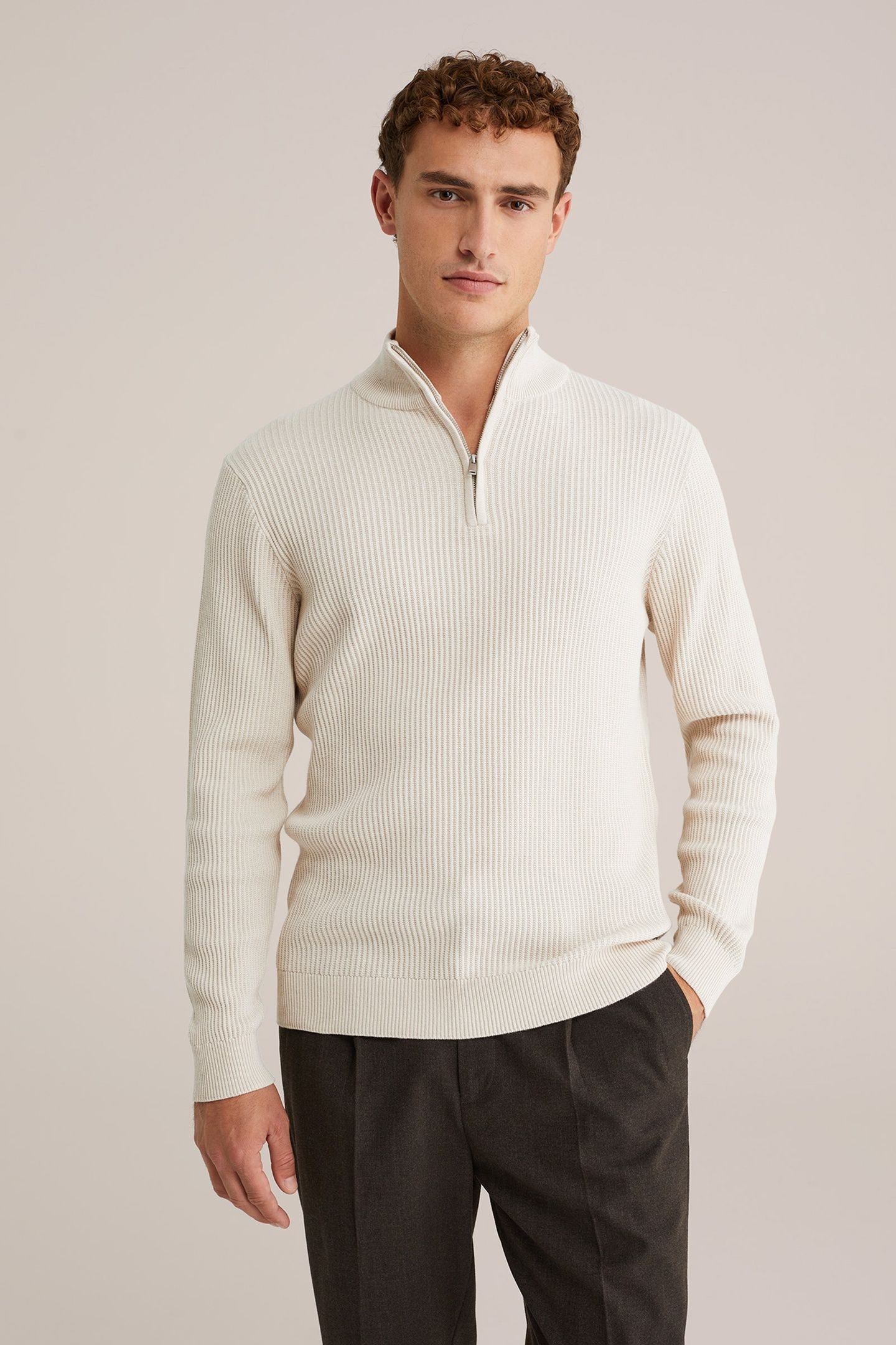 HALFWAY ZIPPER BEIGE 1