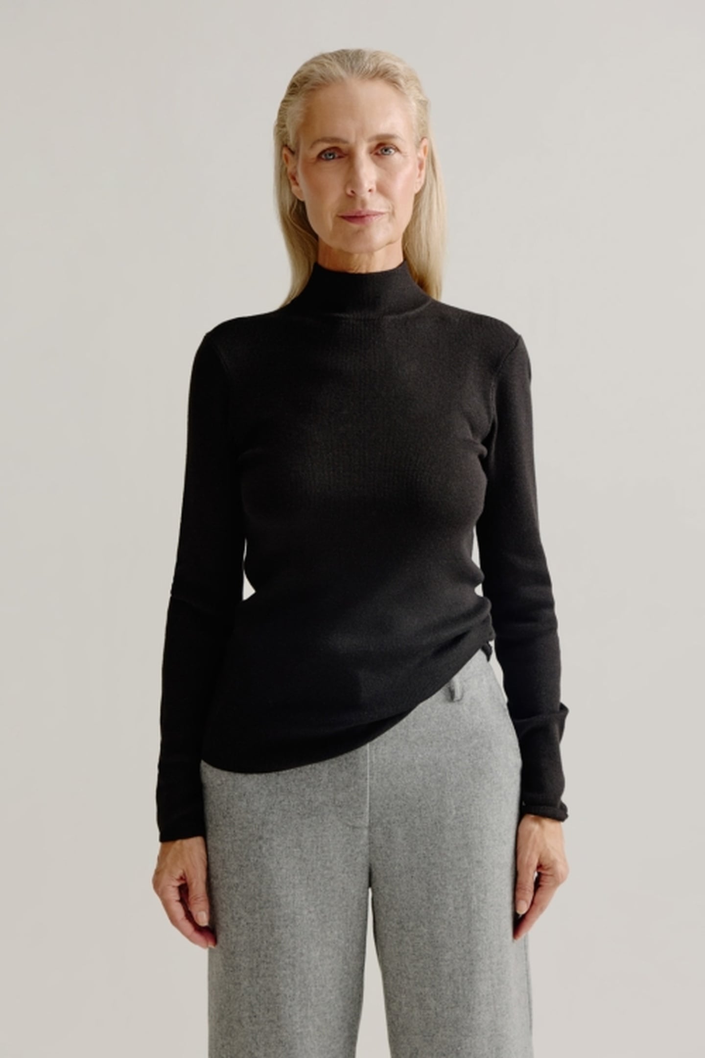 ANGIE SWEATER BLACK 1