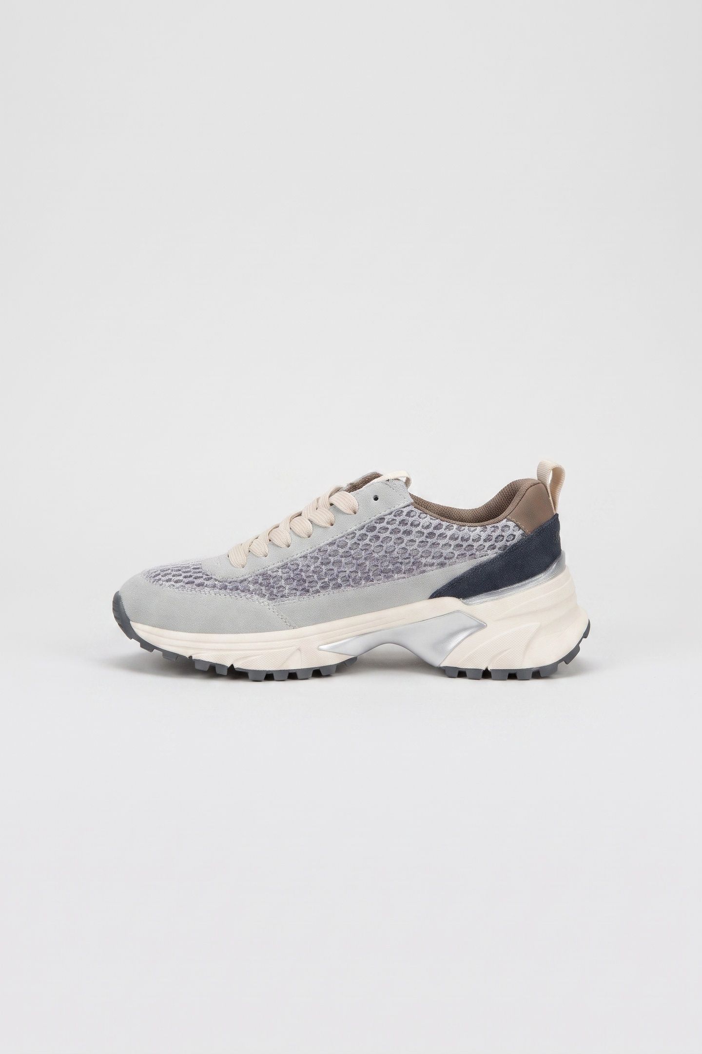 HIKE RUNNER LACE-UP SNEAKER DESERT TAUPE/SILVER/COAL 4