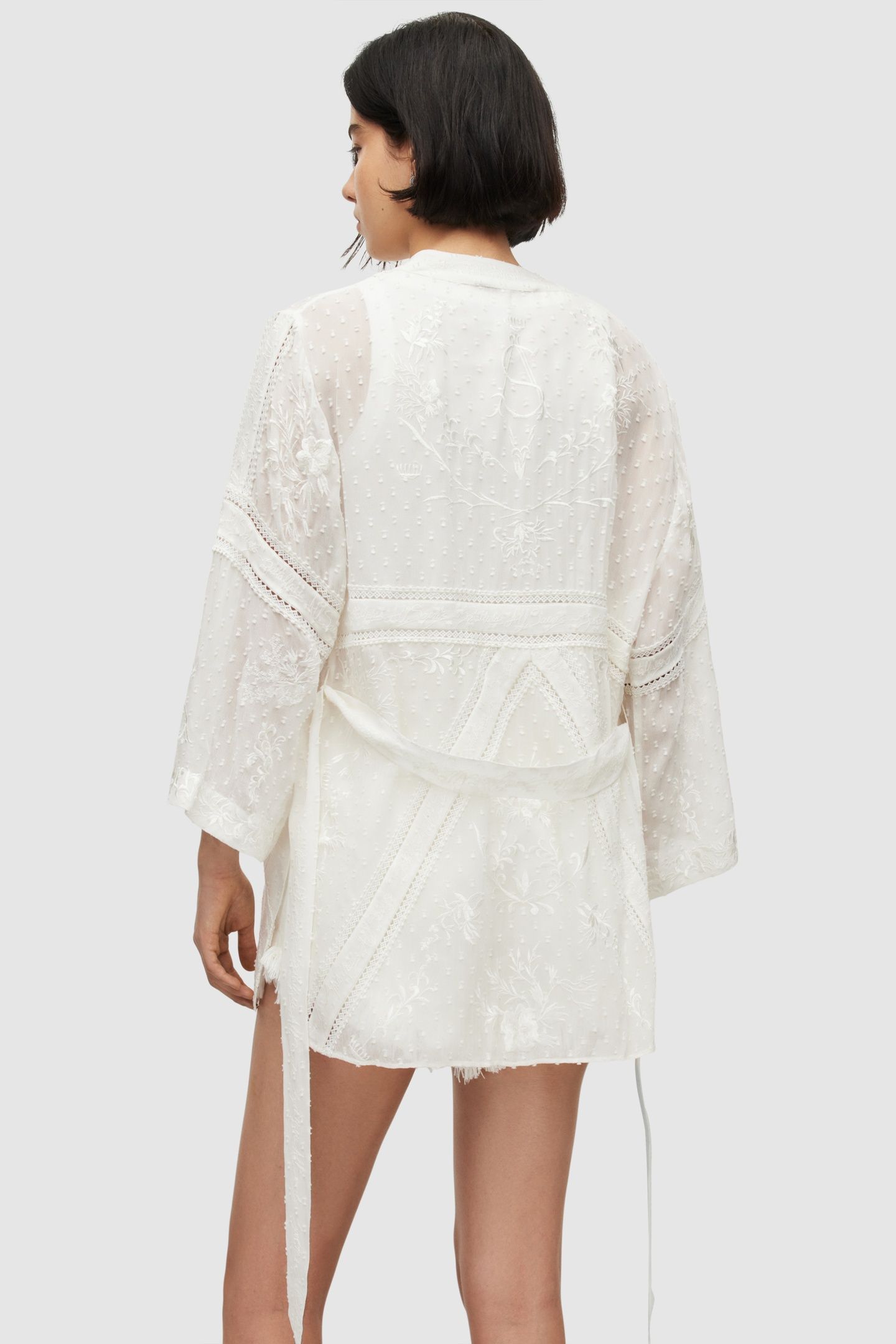 CARINA EMB KIMONO OFF WHITE 4