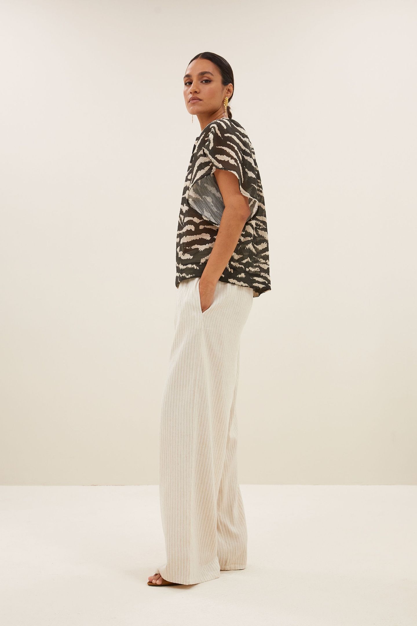 VINA ZEBRA BLOUSE BLACK ZEBRA PRINT 5