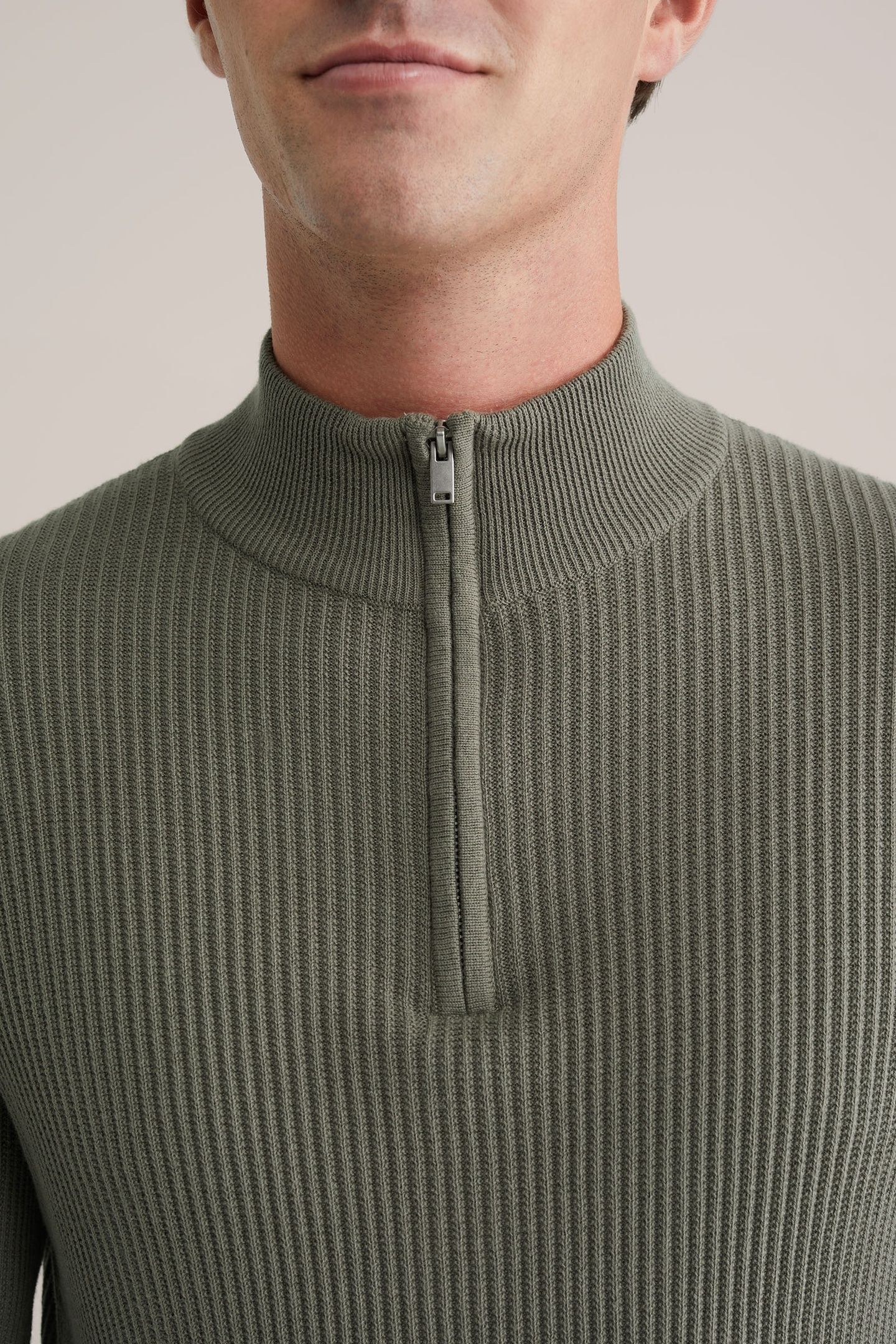 HALFWAY ZIPPER ARMY GREEN 5