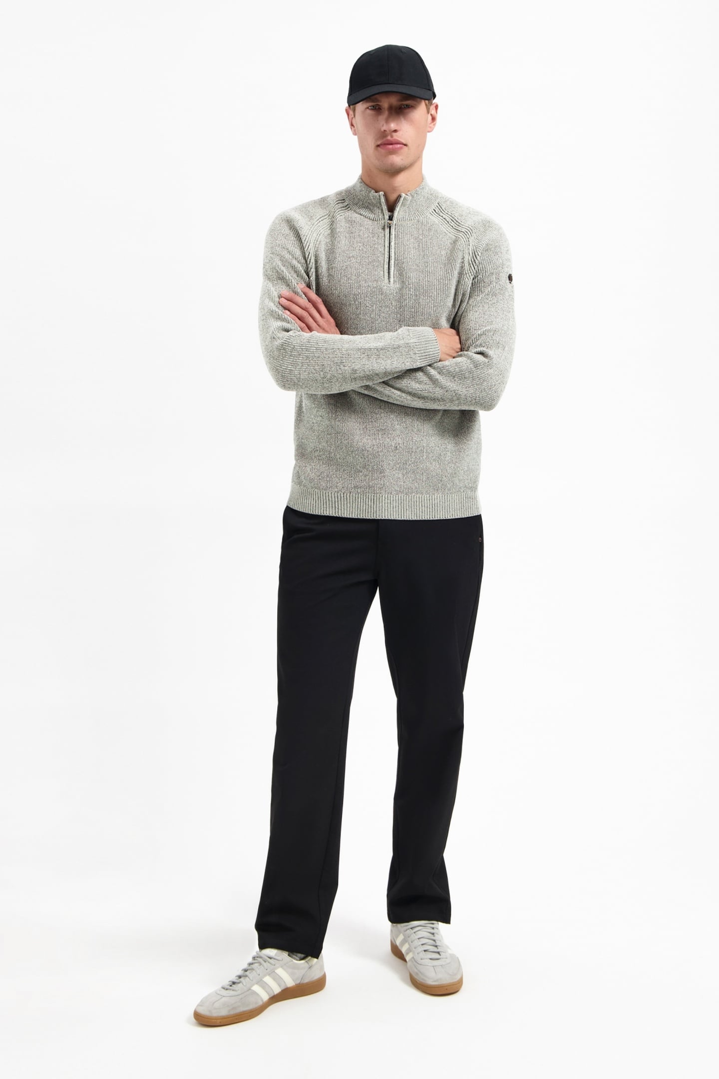 PULLOVER HALF ZIP 2 COLORED CHENILLE KIT 1