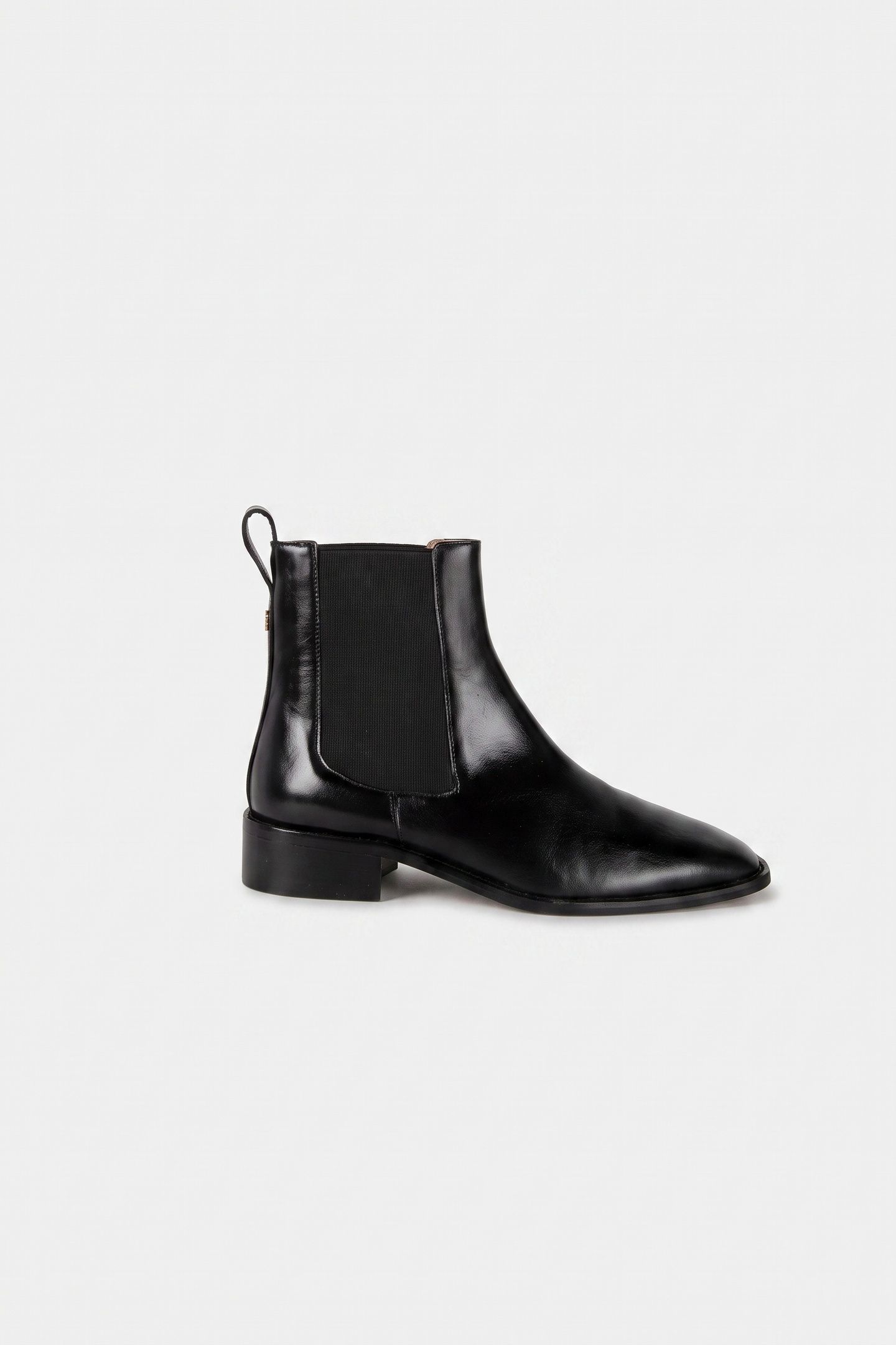 HATTIE CHELSEA BOOT BLACK 1