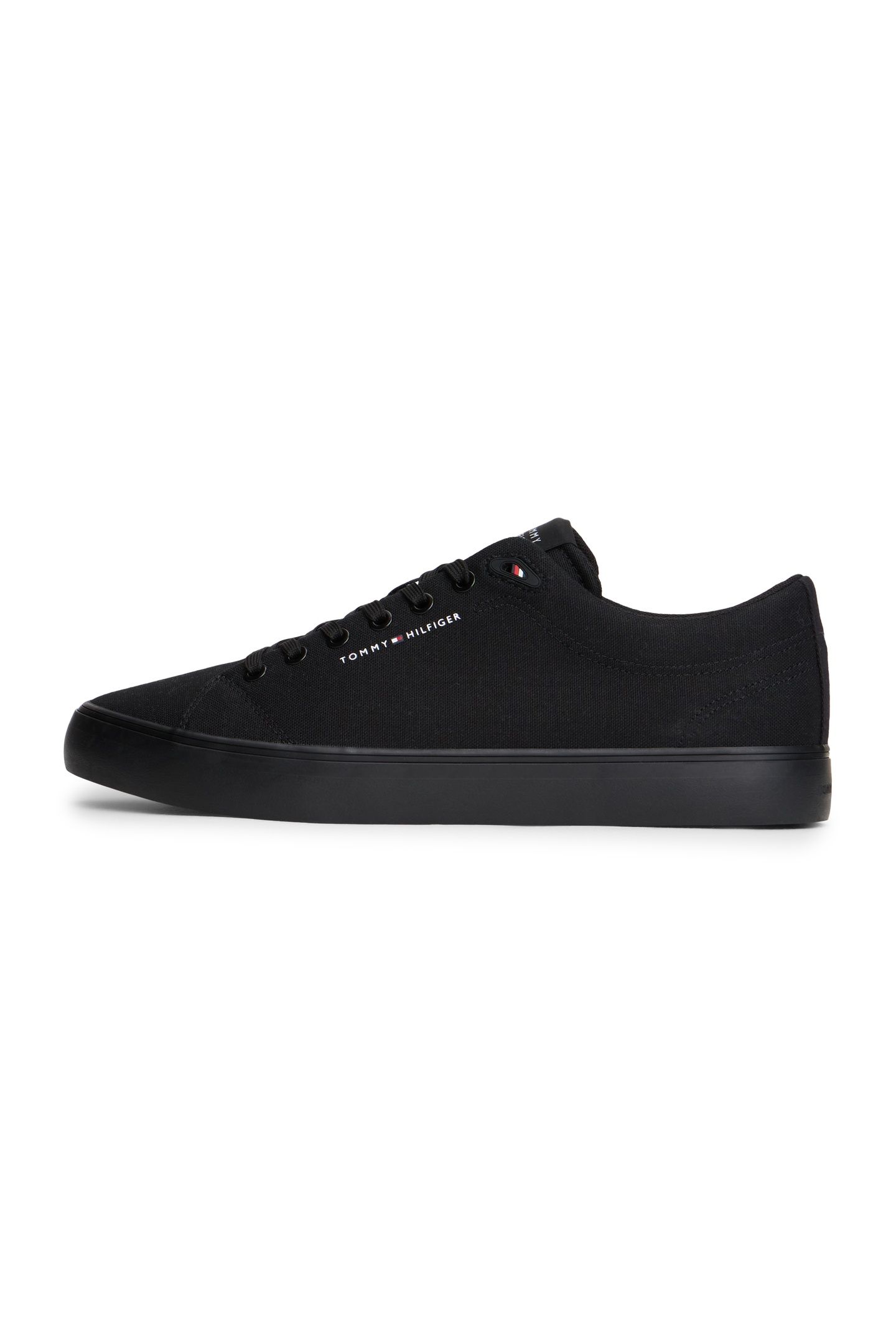 LOGO CANVAS TRAINERS BLACK 2