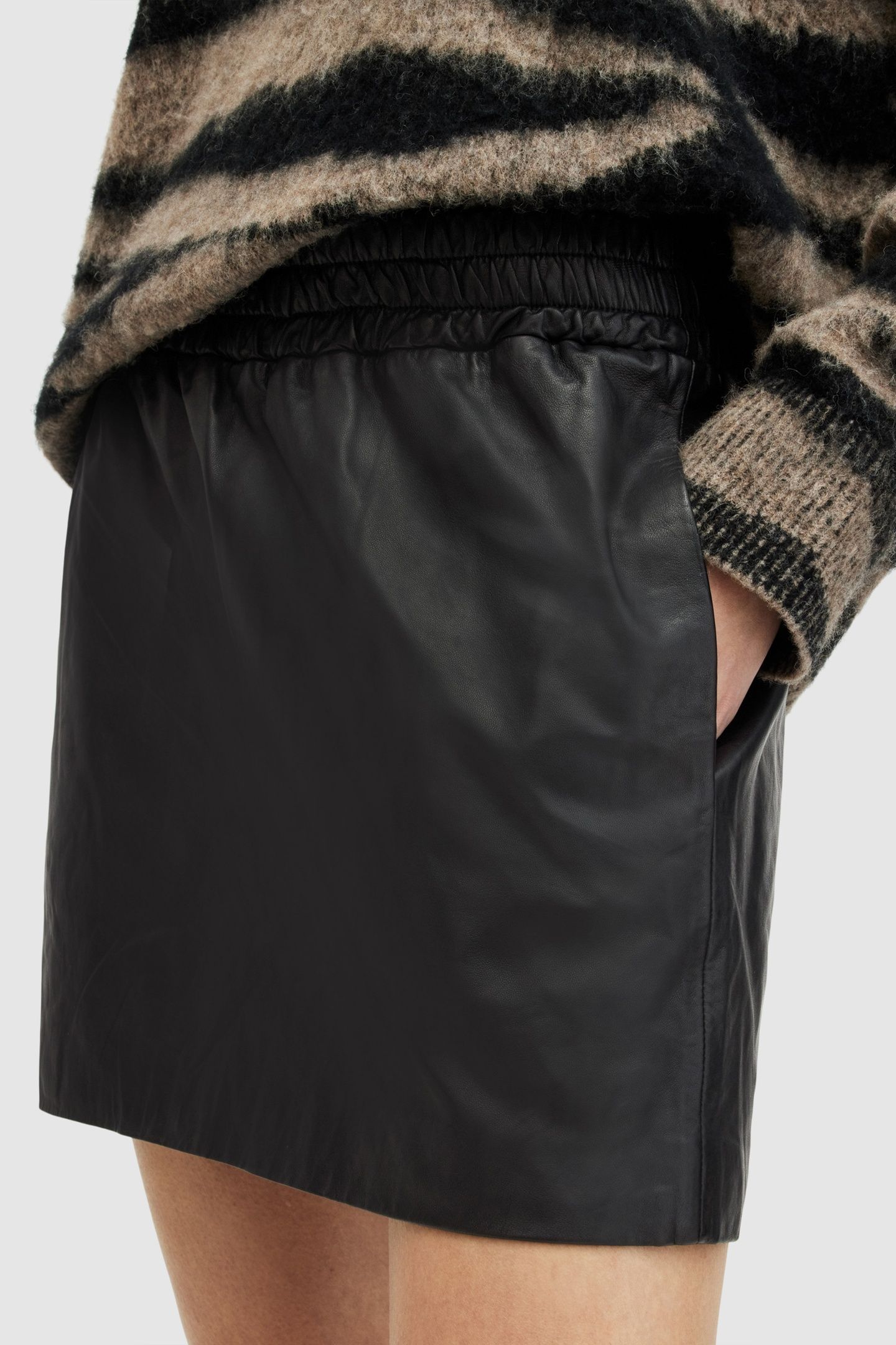 SHANA MINI SKIRT BLACK 5