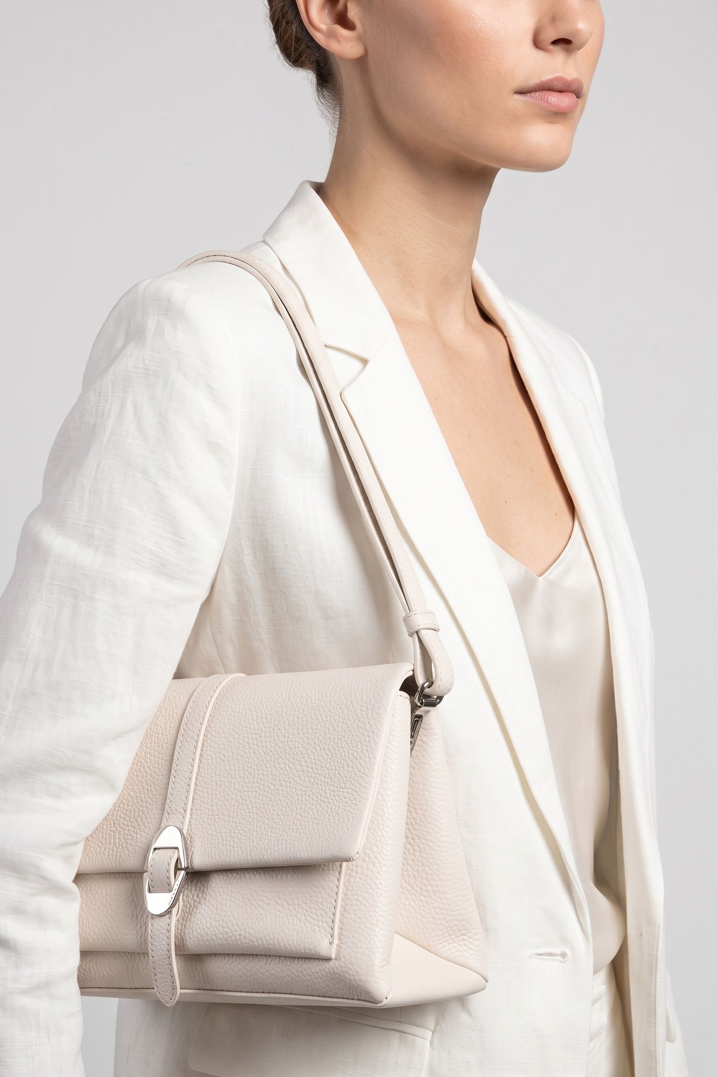 COCCINELLEDORIAN BLANCO 3