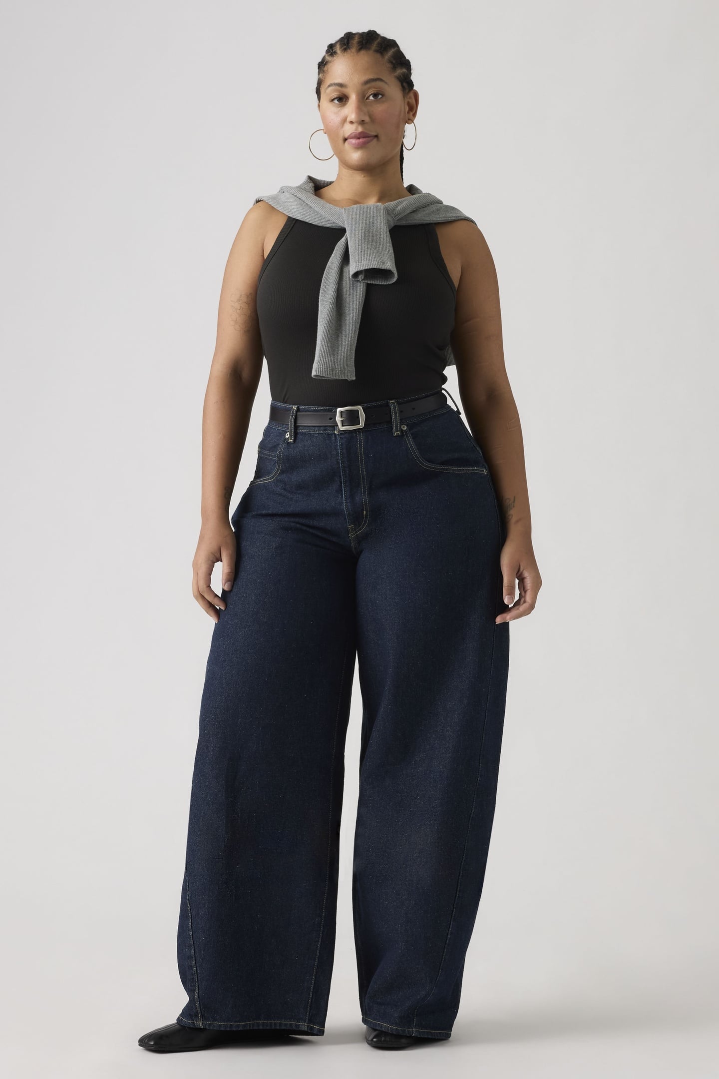 SUPER BAGGY BARREL JEANS 1