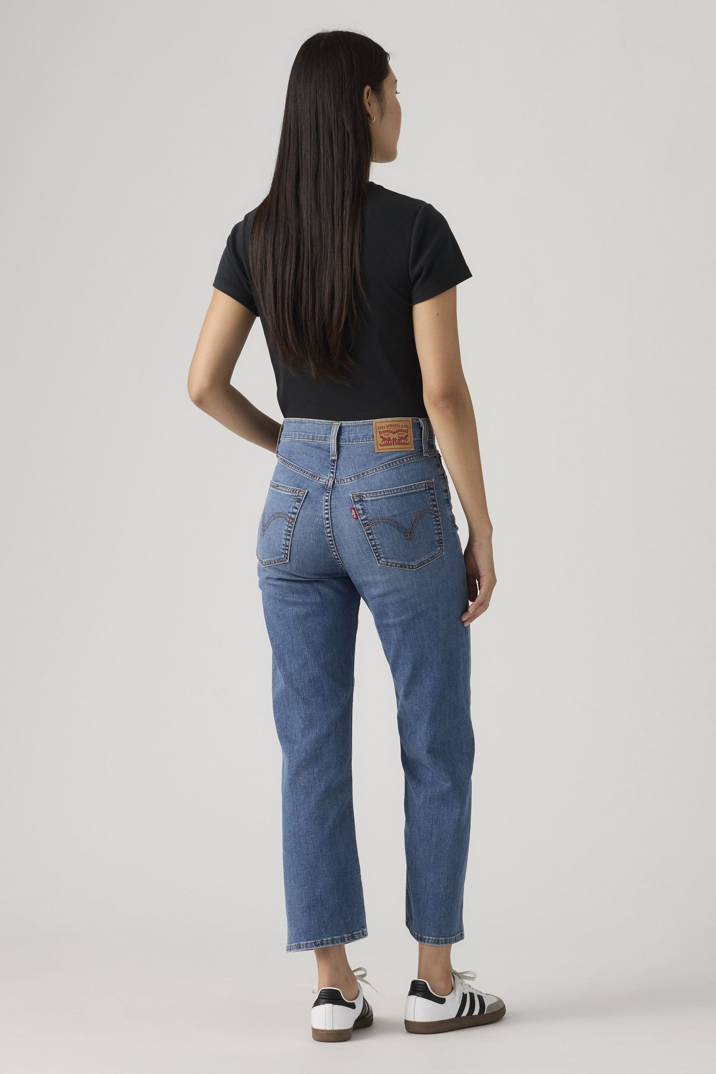RIBCAGE STRAIGHT ANKLE LIGHTWEIGHT JEANS 3