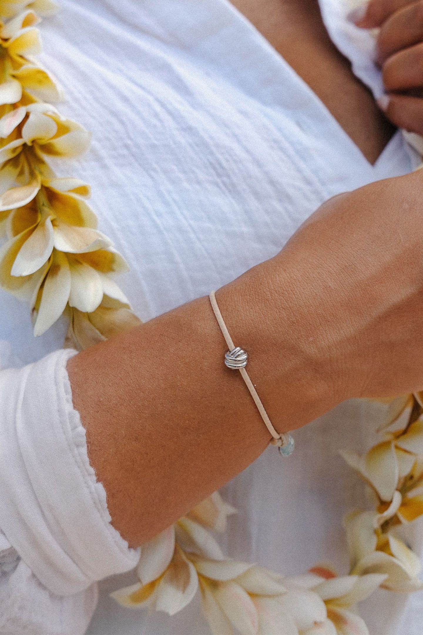 KNOT ARMBAND SILVER 6