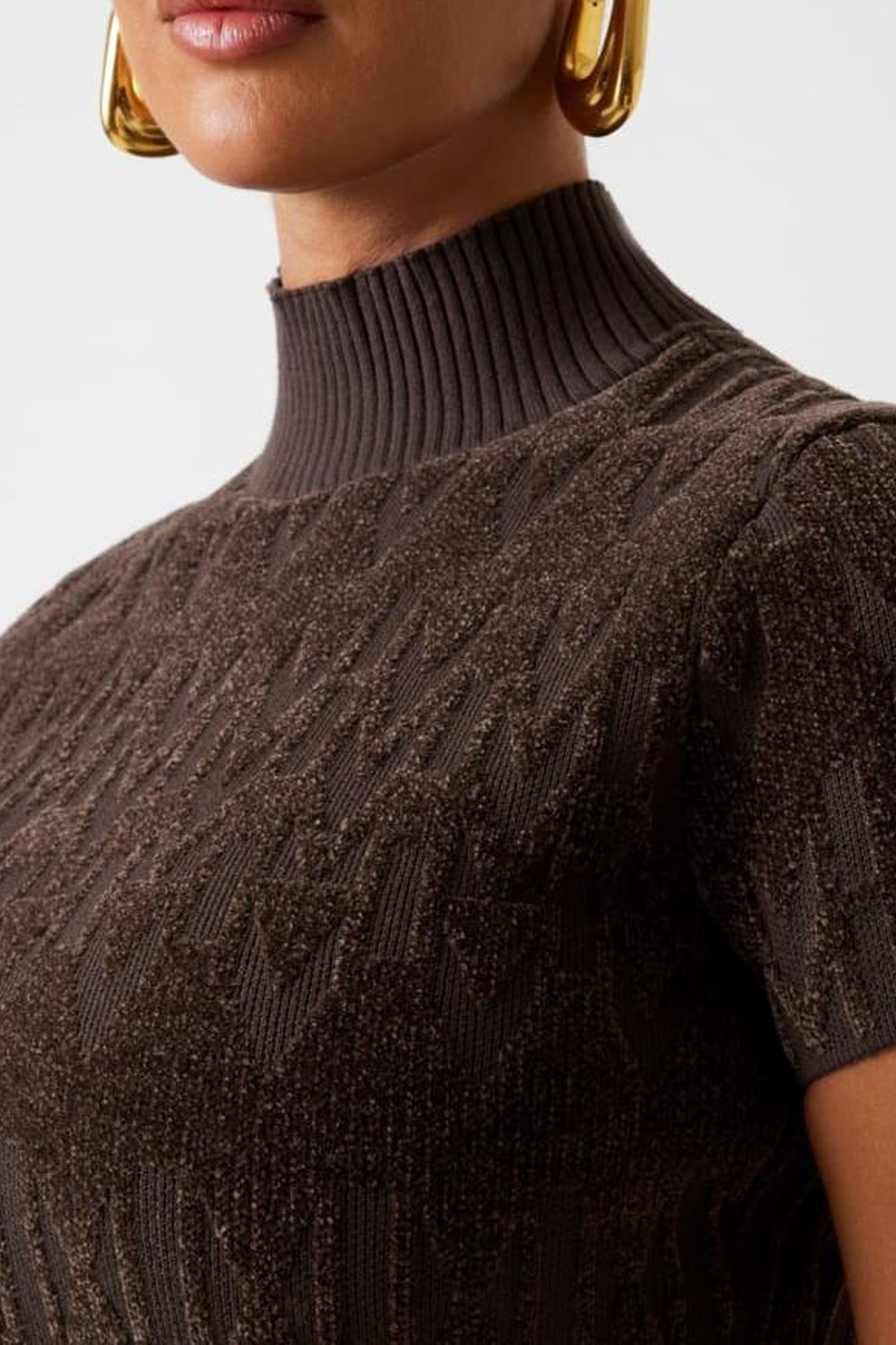 ADELE LOGO CHENILLE CHOCOLATE BROWNIE 6